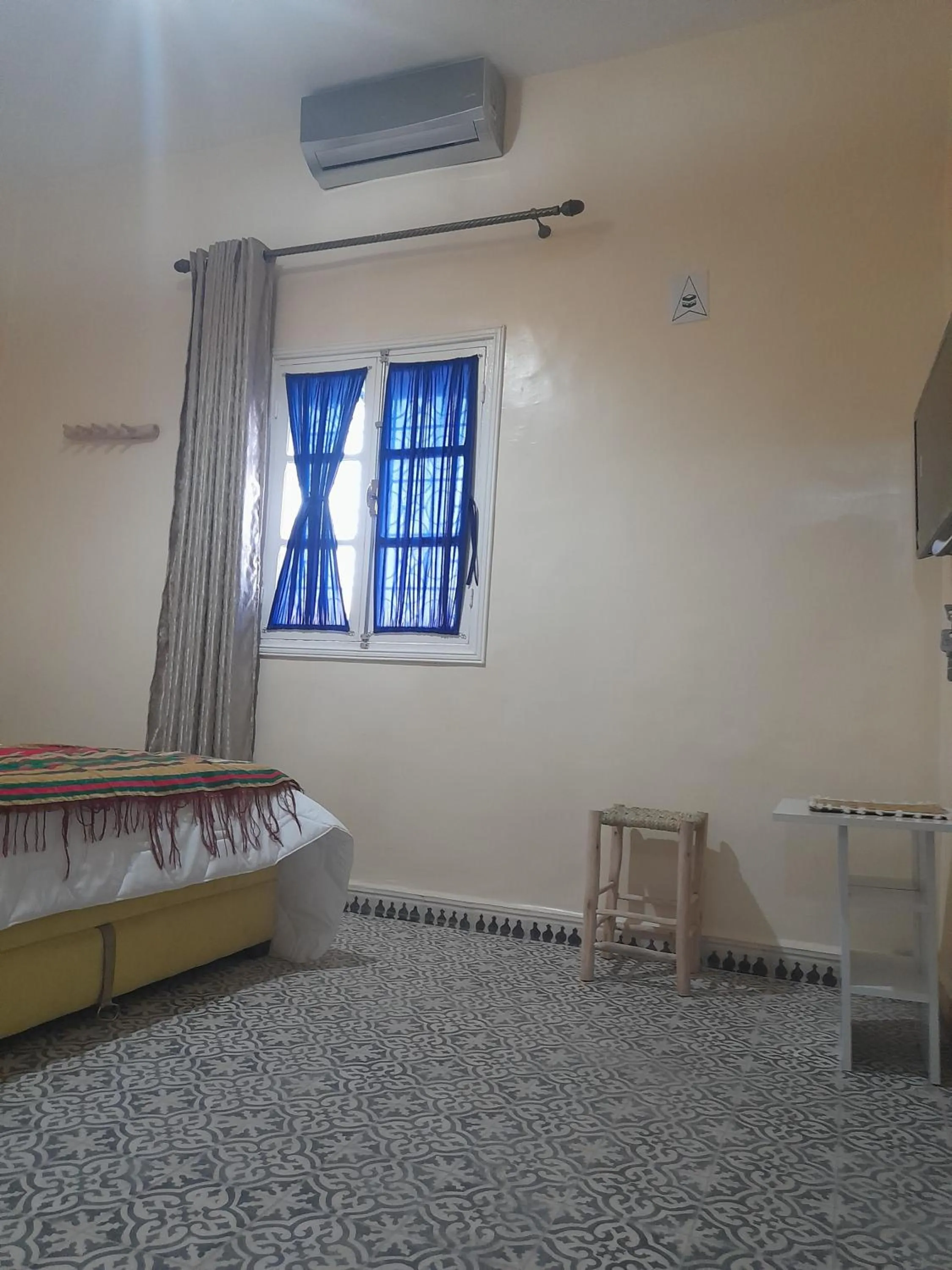 View (from property/room), Bed in Hotel Mentaga