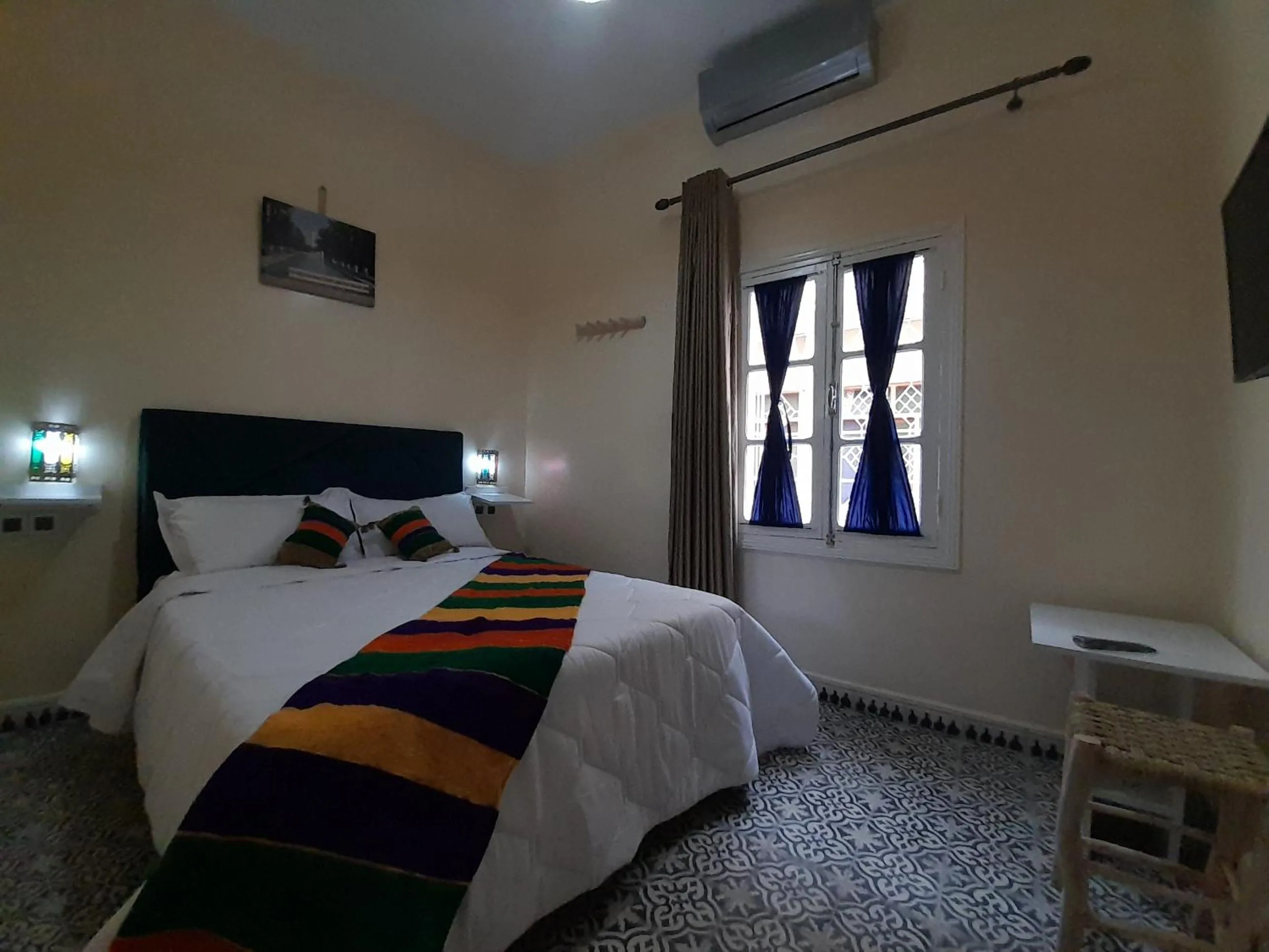 Bedroom, Bed in Hotel Mentaga