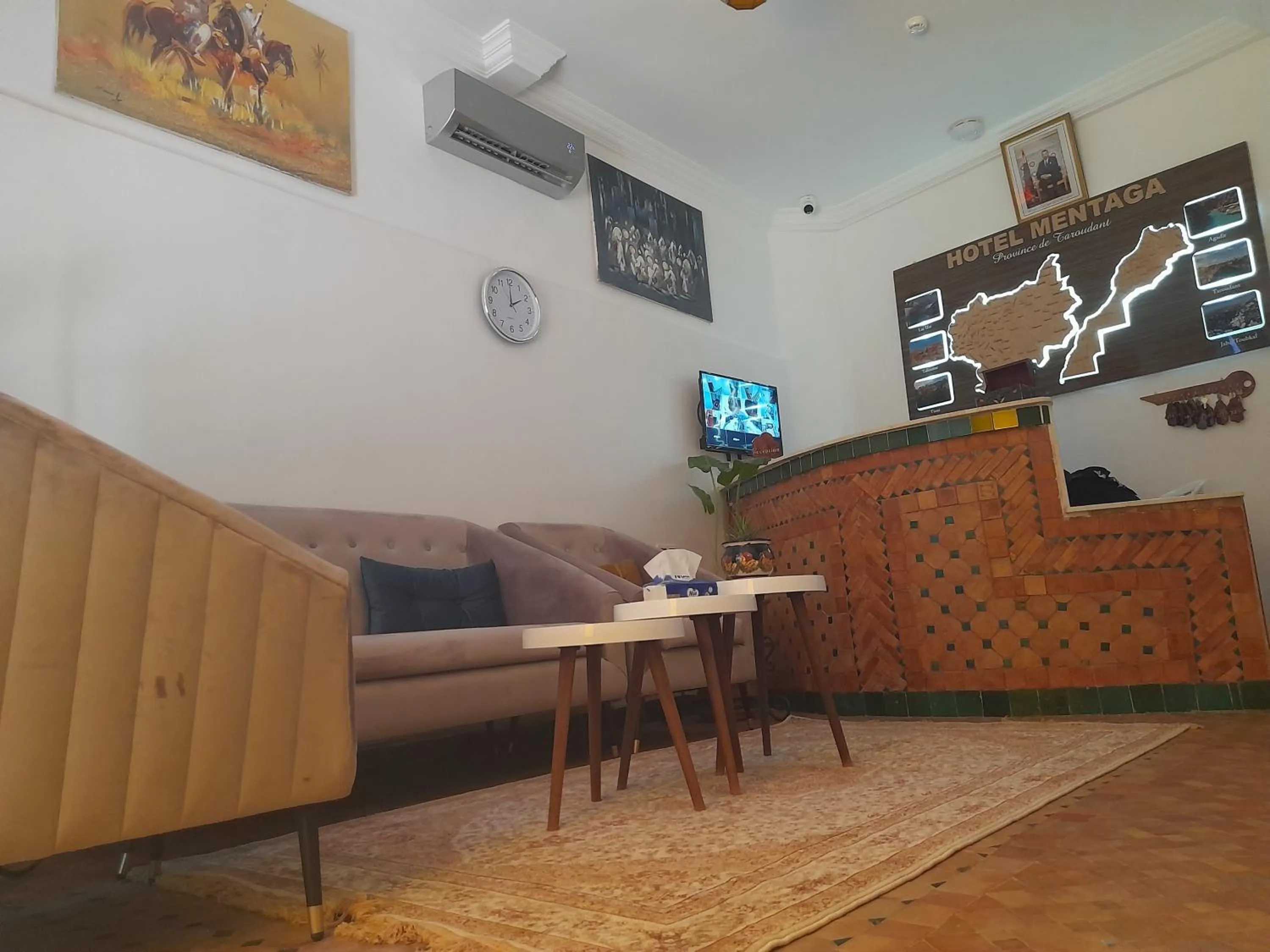 Lobby or reception in Hotel Mentaga