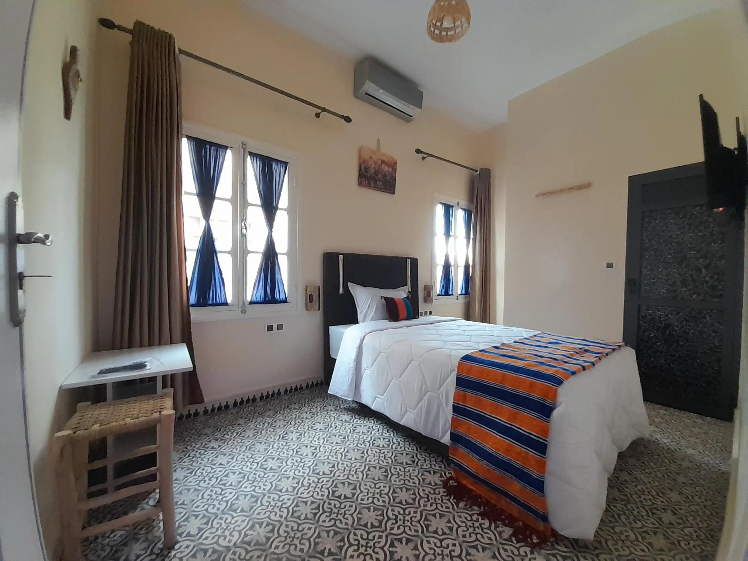 Bed in Hotel Mentaga