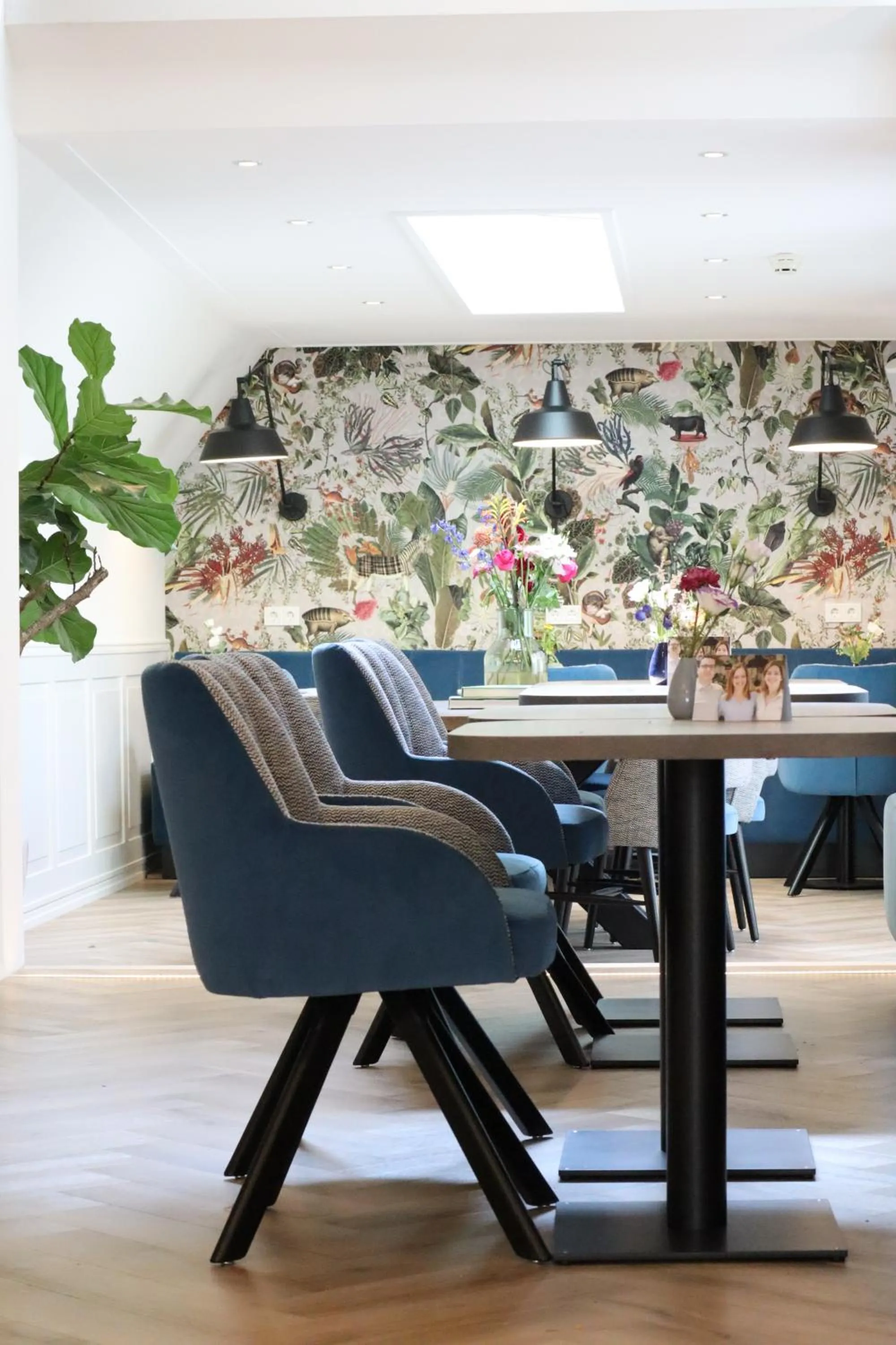 Restaurant/places to eat in Hotel Asterisk, a family run hotel