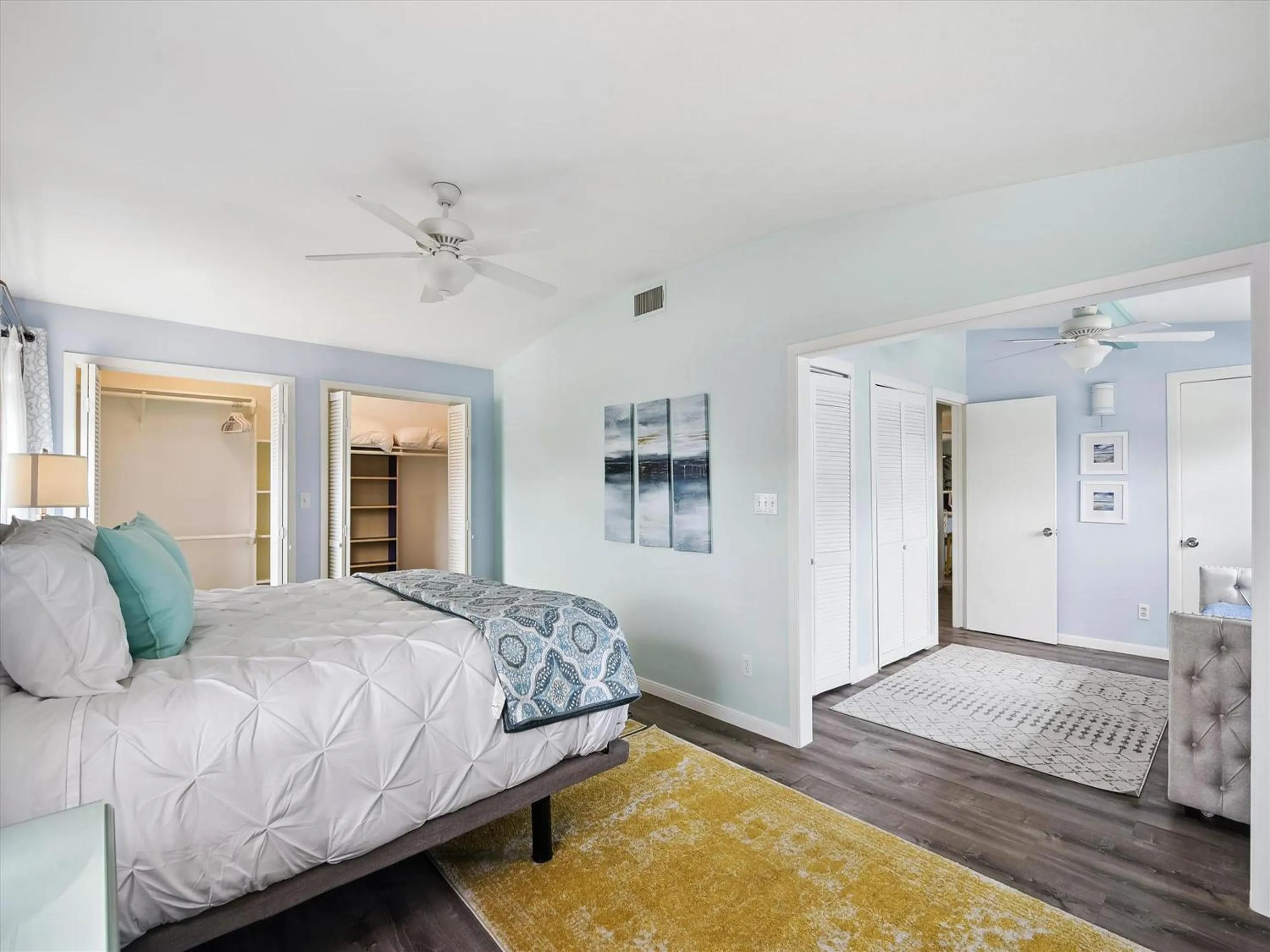 Property building, Bed in All Day Bay Dream