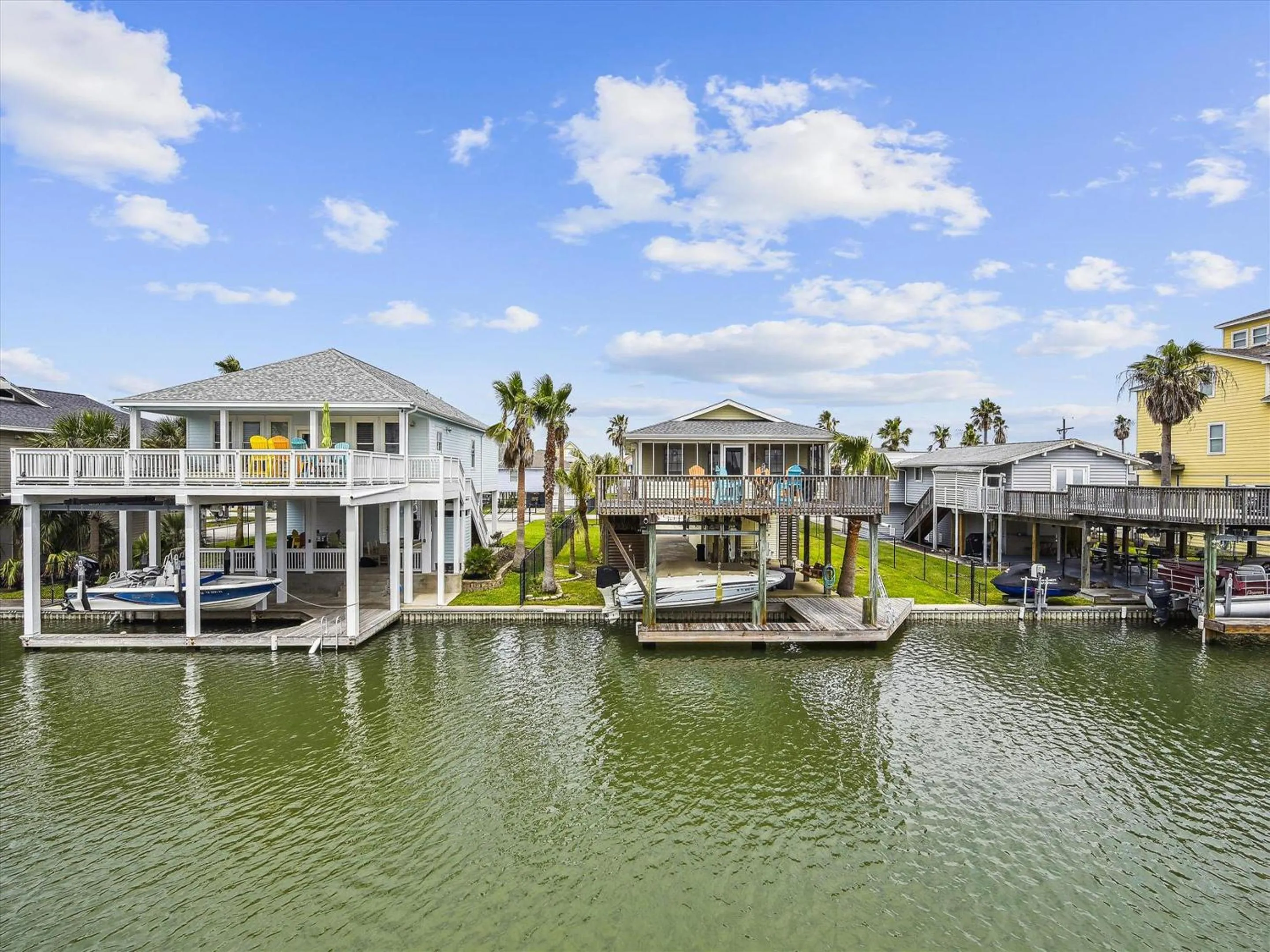 Property building in All Day Bay Dream