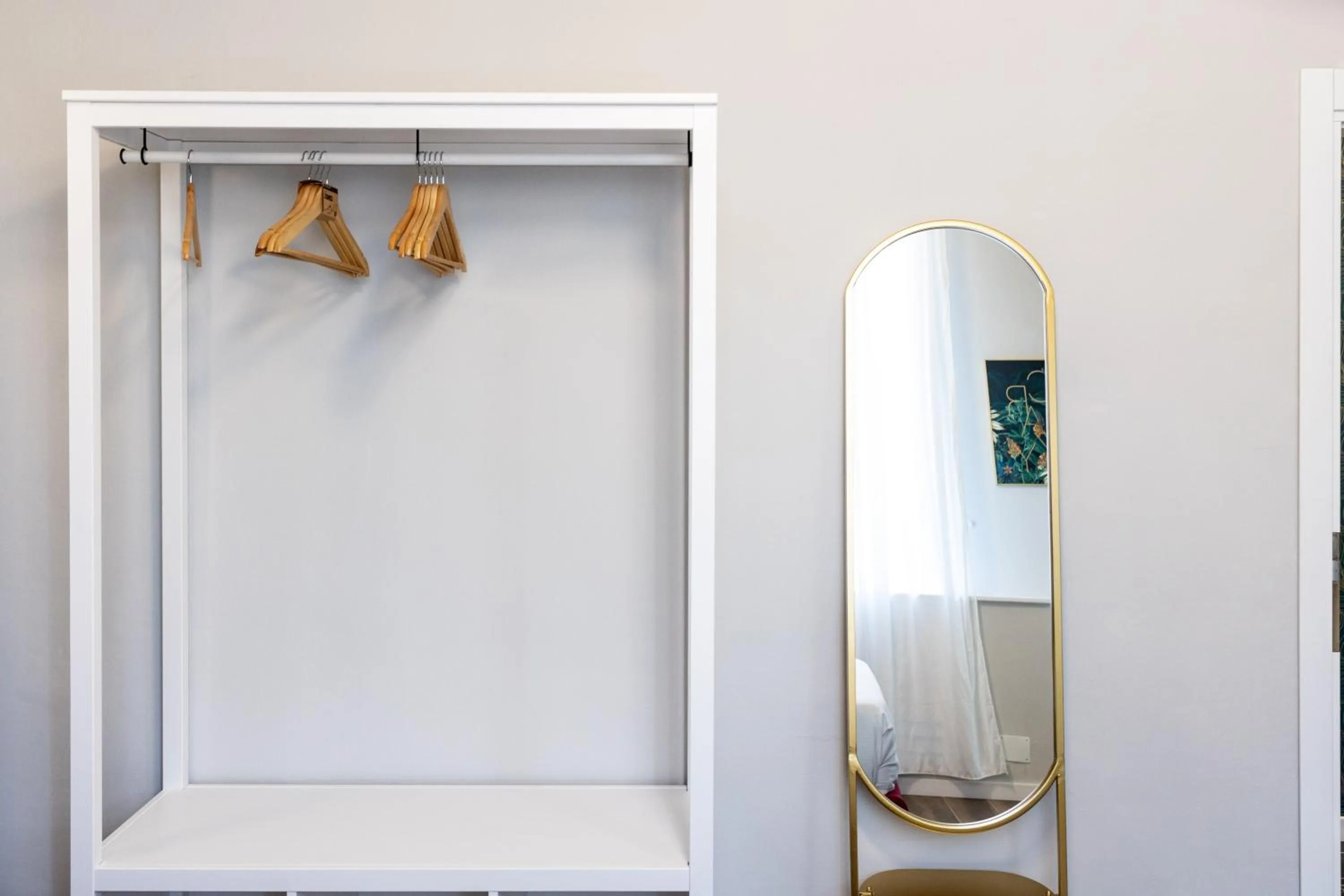 wardrobe in Romantic Room Duomo