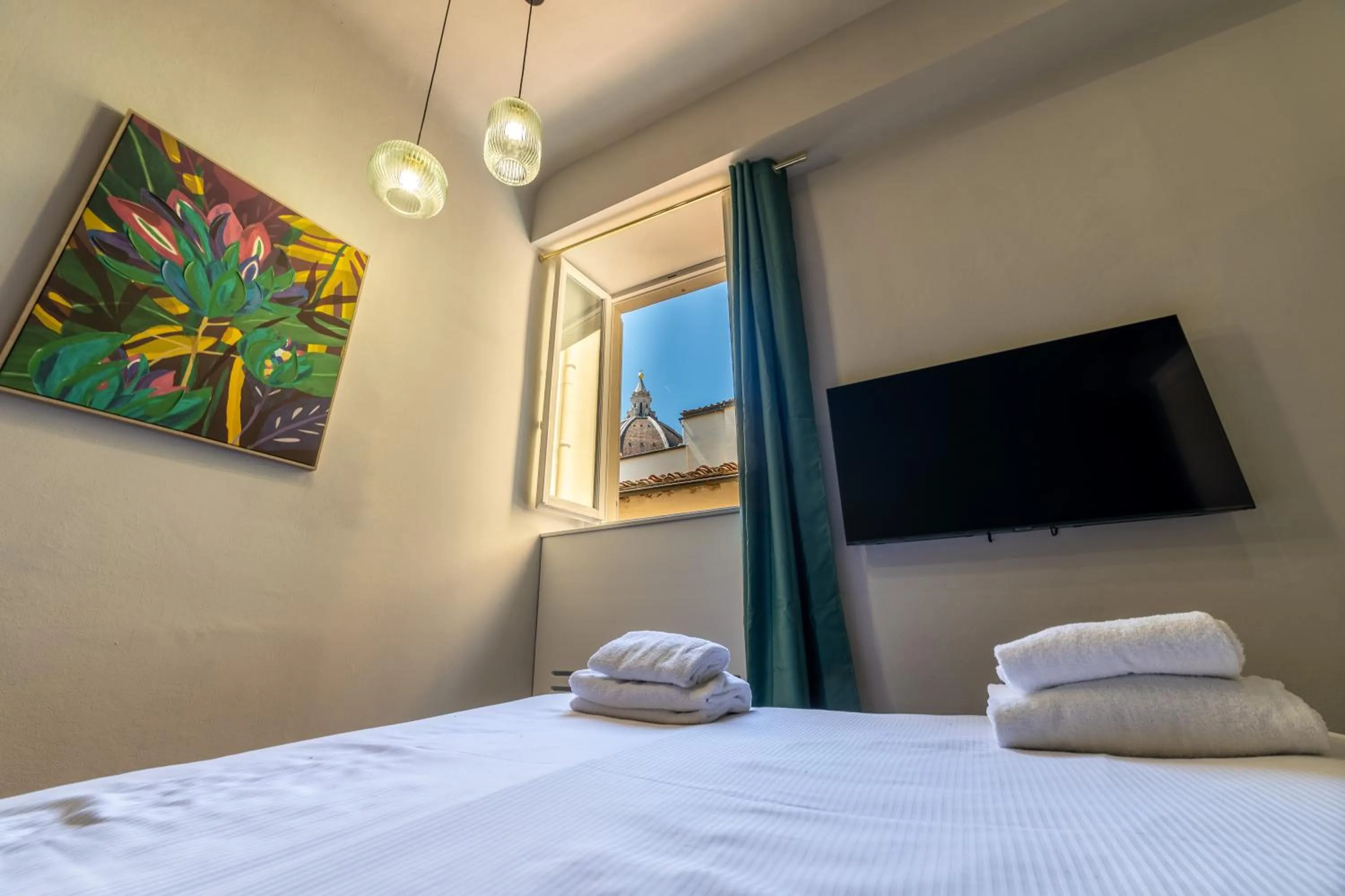 Bedroom, Bed in Romantic Room Duomo