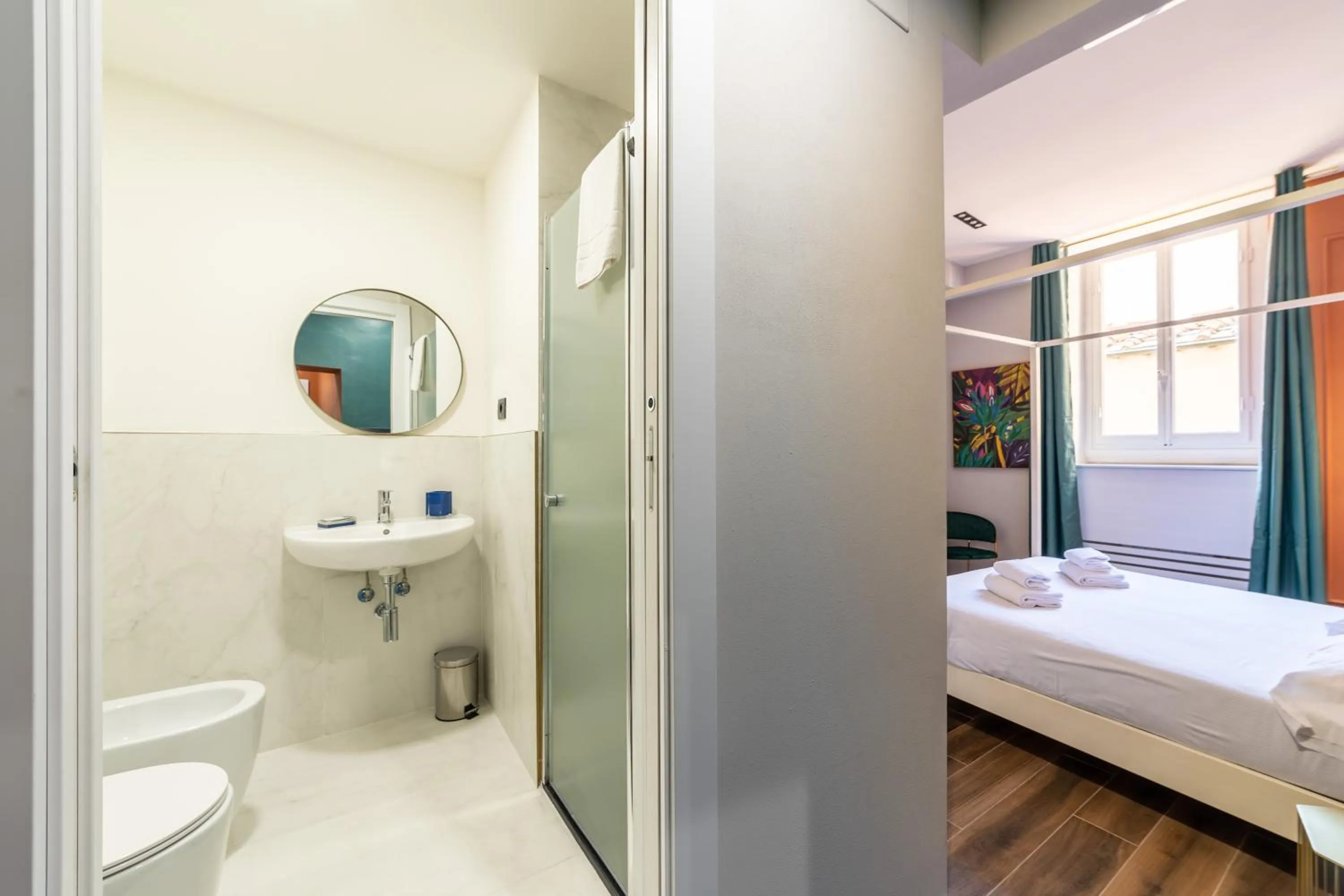 Bathroom, Bed in Romantic Room Duomo