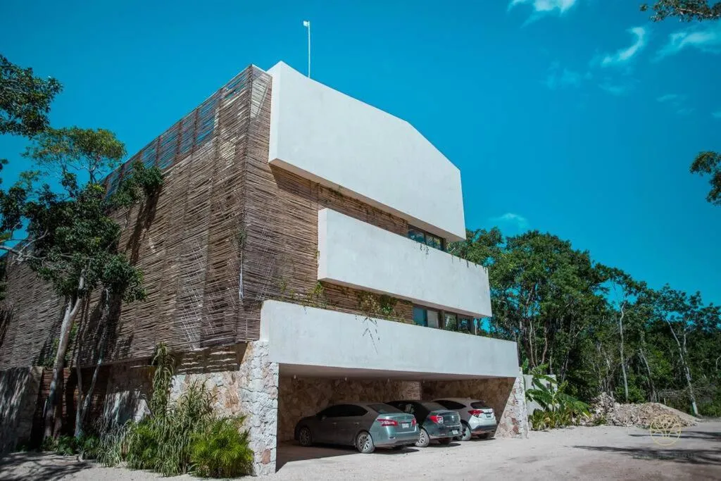 Jungle hideaway 2BR/plunge pool