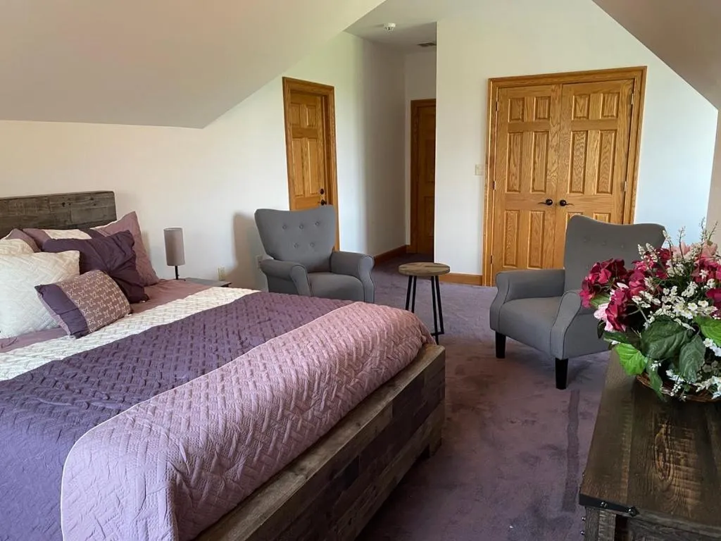 Chestnuthill Countryside Manor