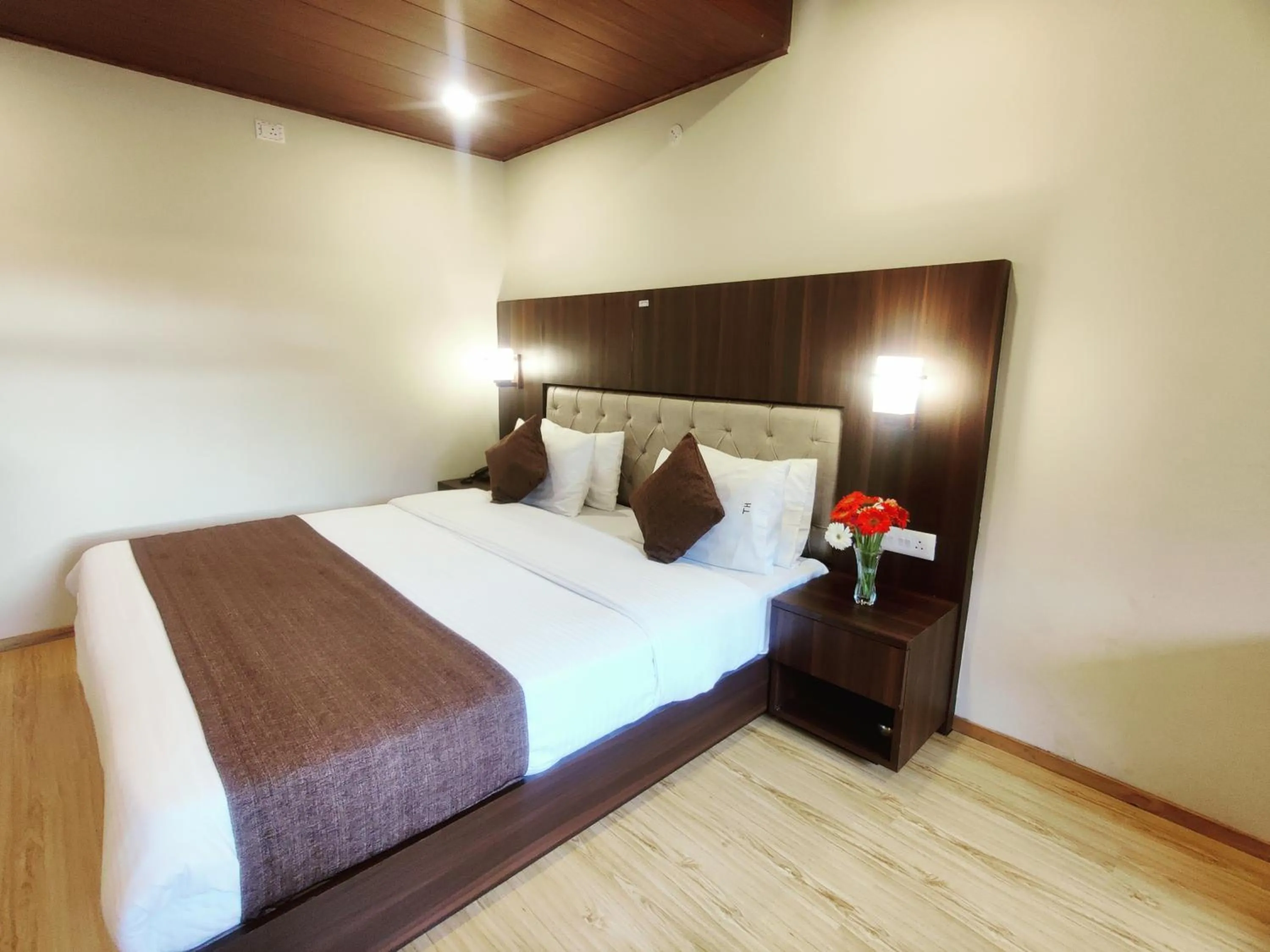 Bed in Keswani Group Tashi Heritage Hotel & Resort