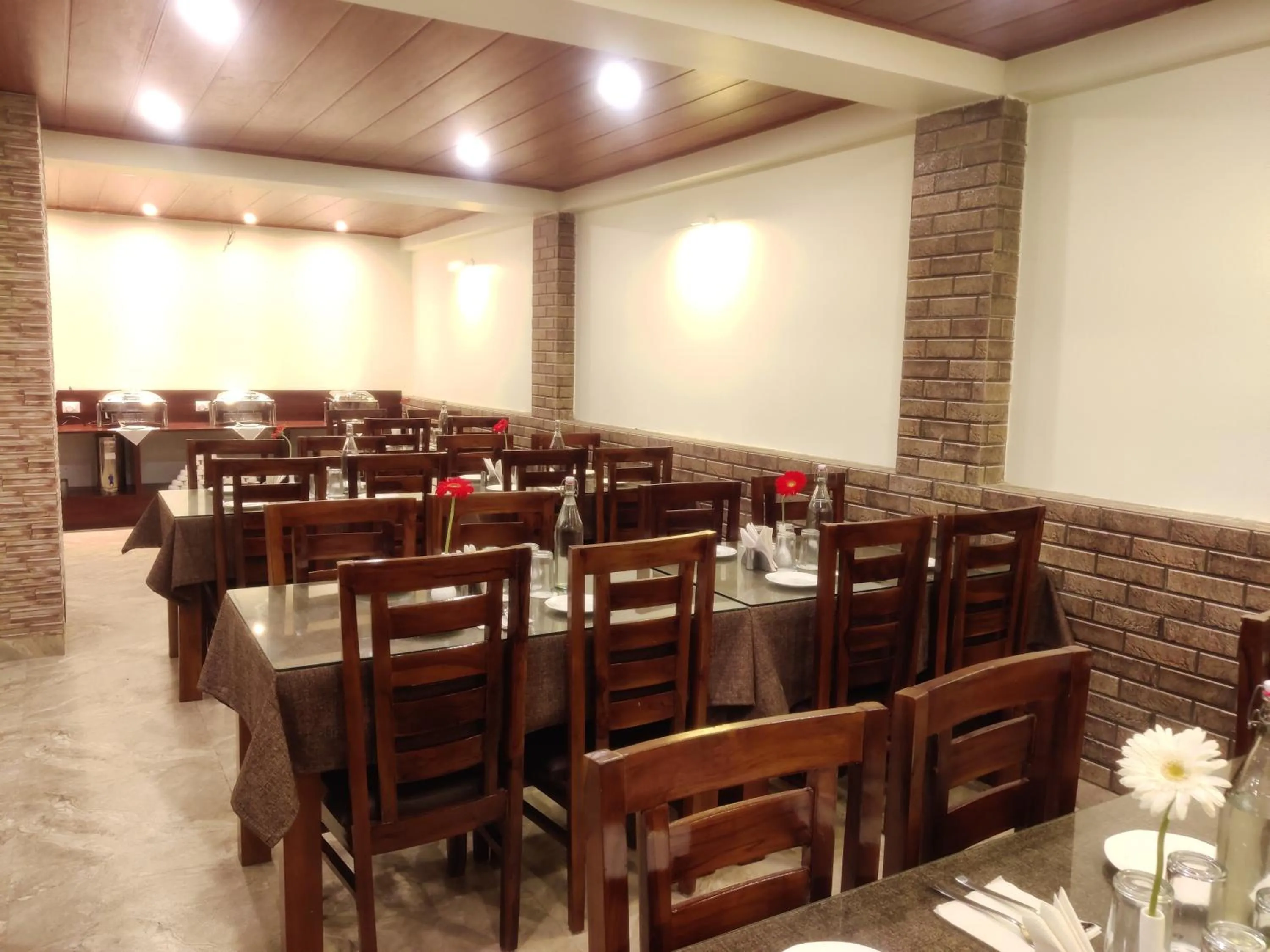 Restaurant/places to eat in Keswani Group Tashi Heritage Hotel & Resort