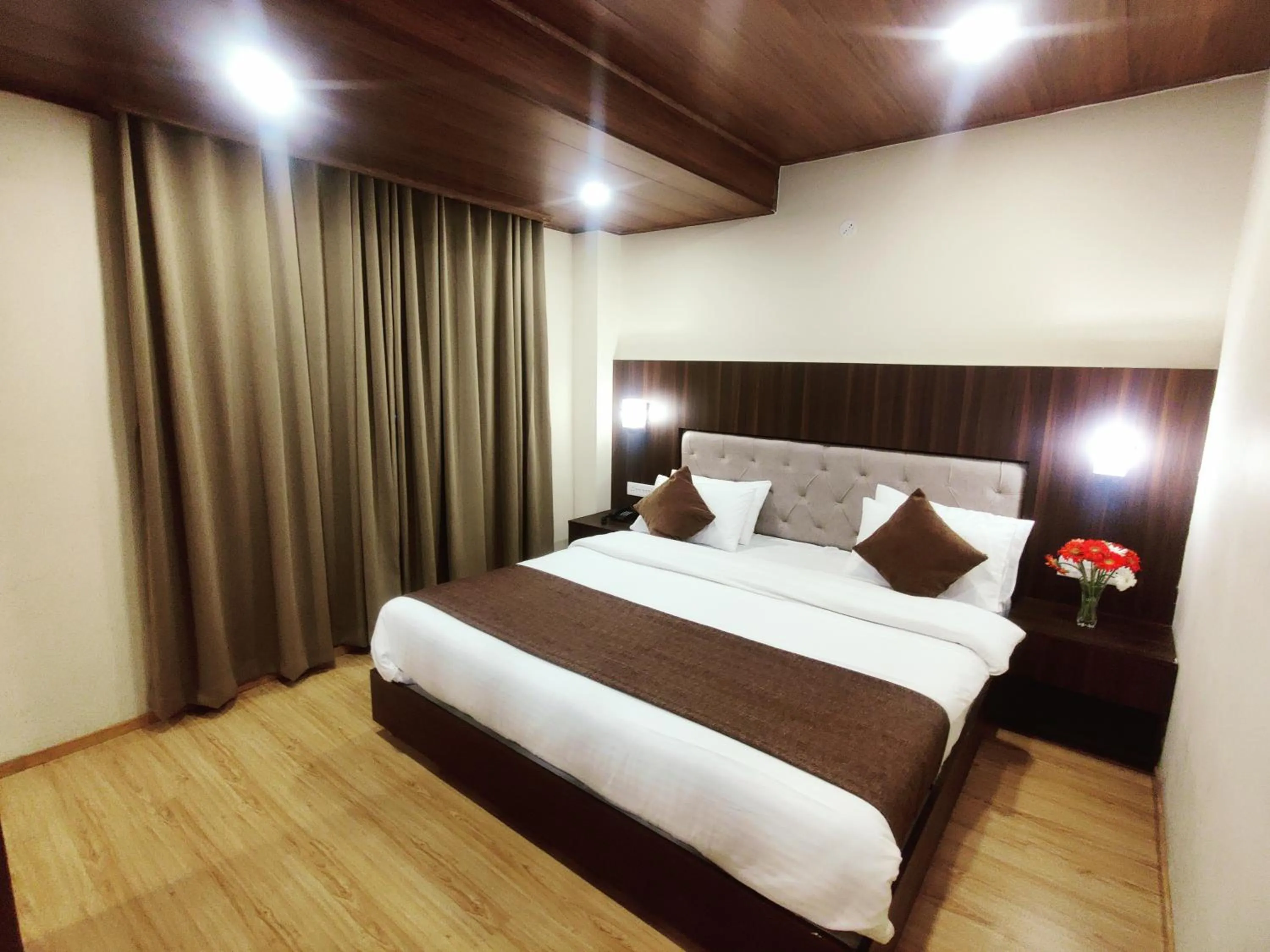 Bed in Keswani Group Tashi Heritage Hotel & Resort