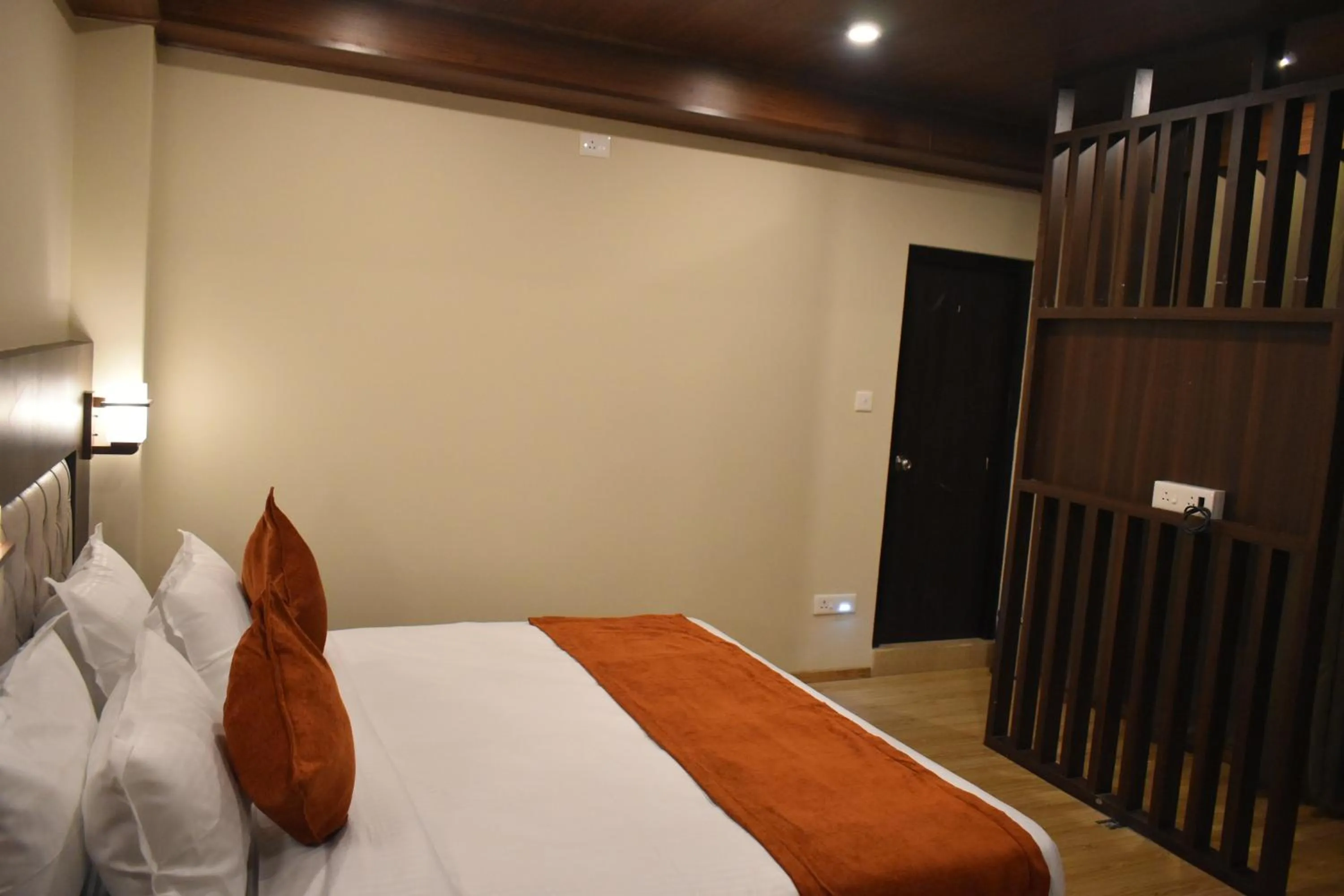 Bed in Keswani Group Tashi Heritage Hotel & Resort