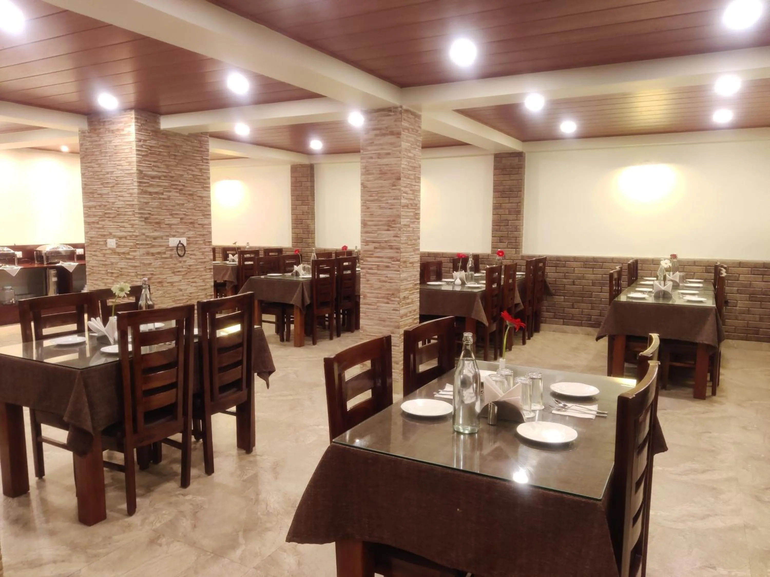 Restaurant/places to eat in Keswani Group Tashi Heritage Hotel & Resort