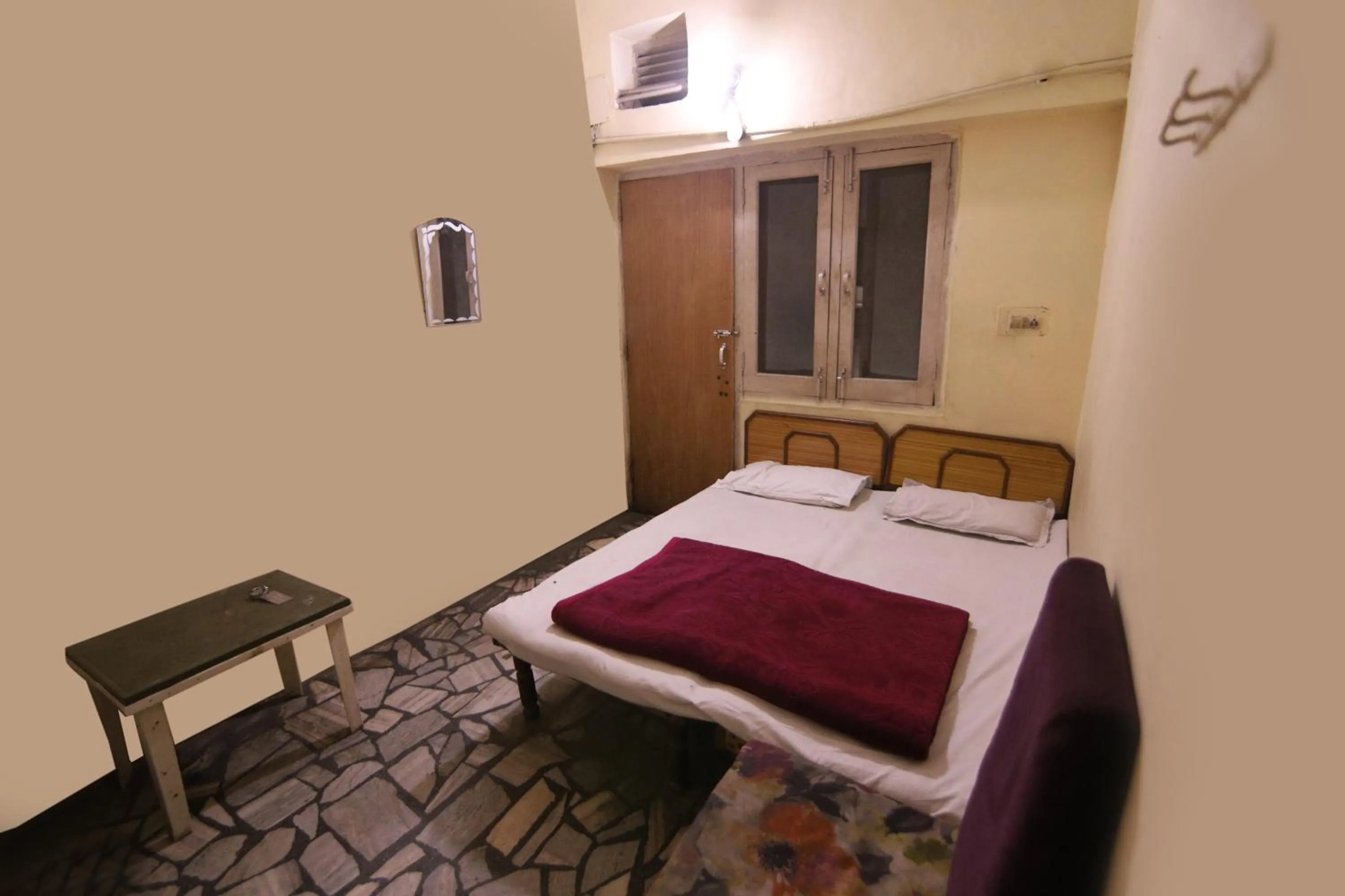 Bed in Hotel Raj Guest House