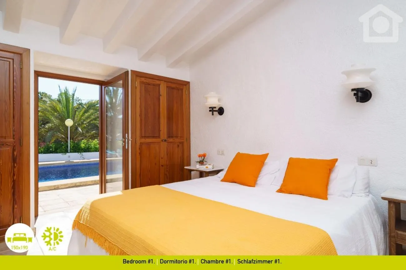 Bed in SolHabitat Villa La Andana