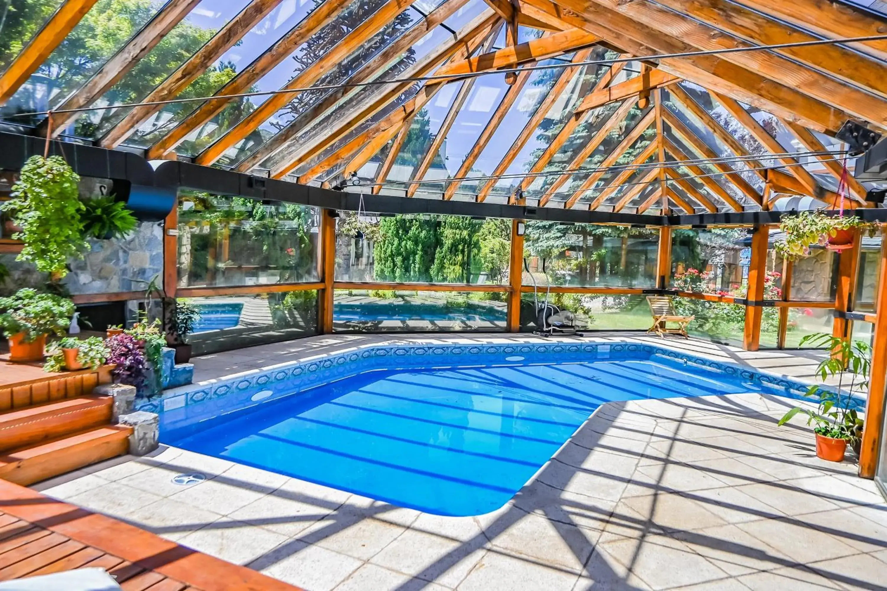 Swimming pool in Hotel & Spa La Cheminée Swimming pool in Hotel & Spa La Cheminée