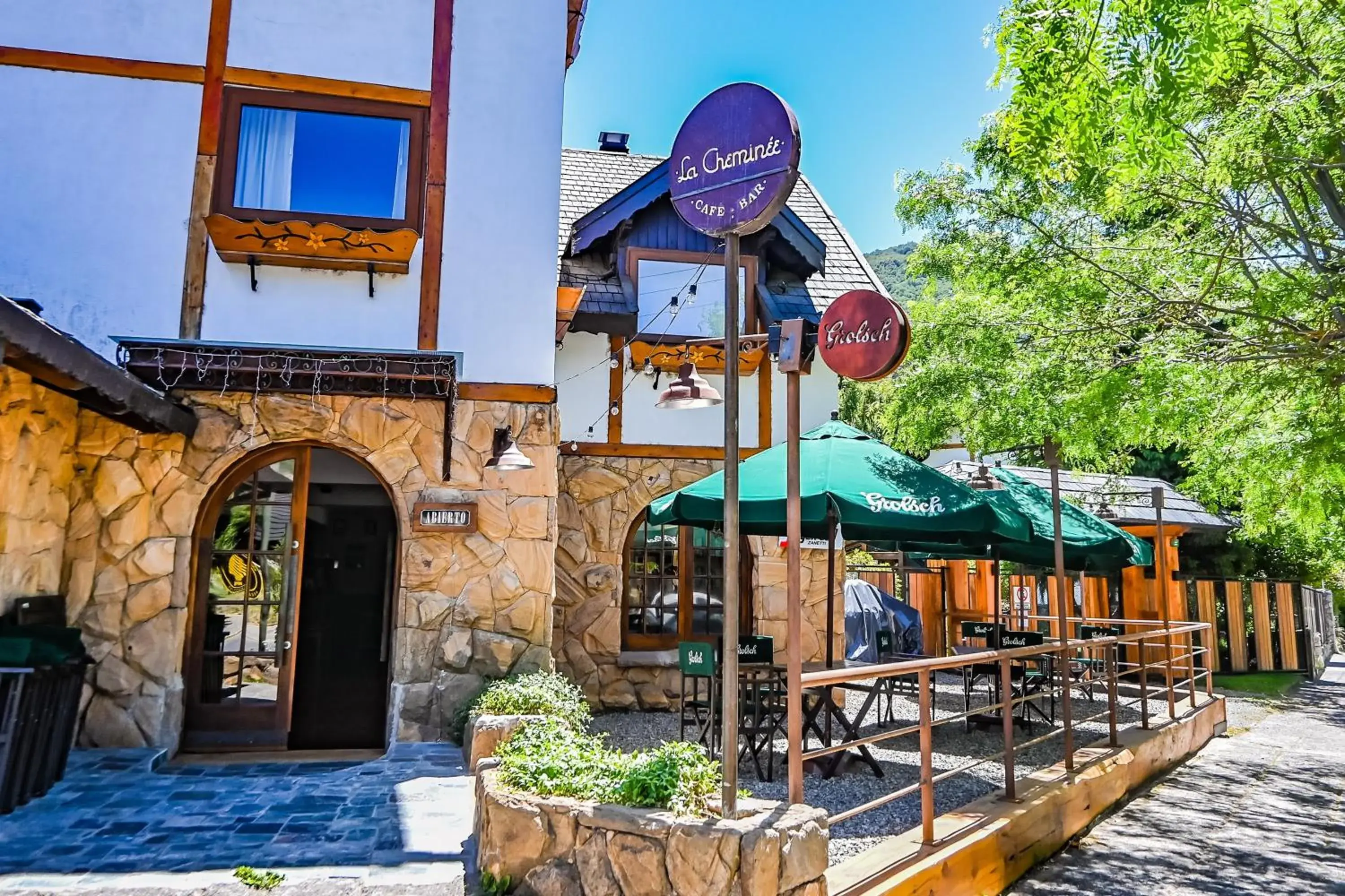 Property building in Hotel & Spa La Cheminée Property building in Hotel & Spa La Cheminée