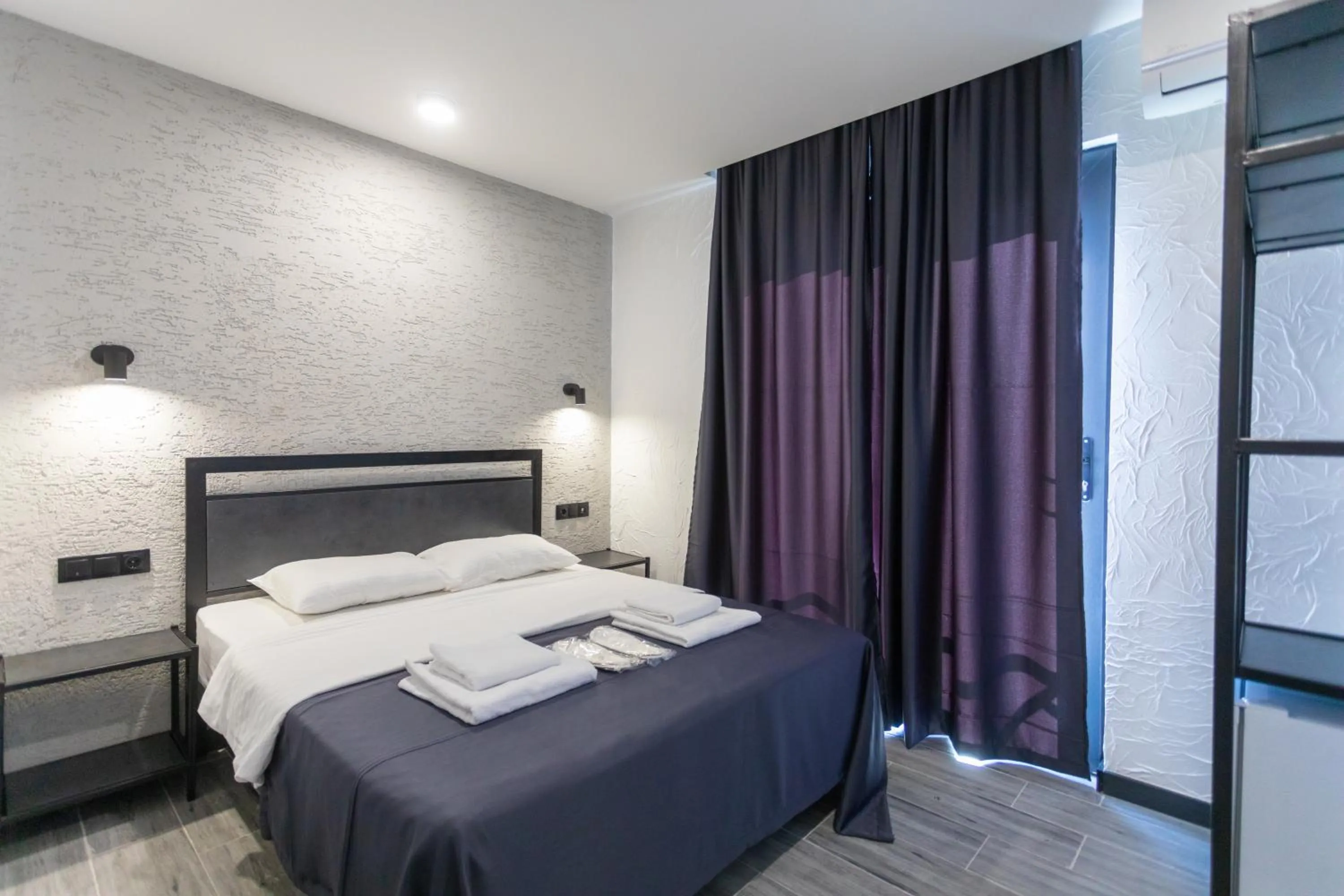 Bedroom, Bed in Hotel West Way