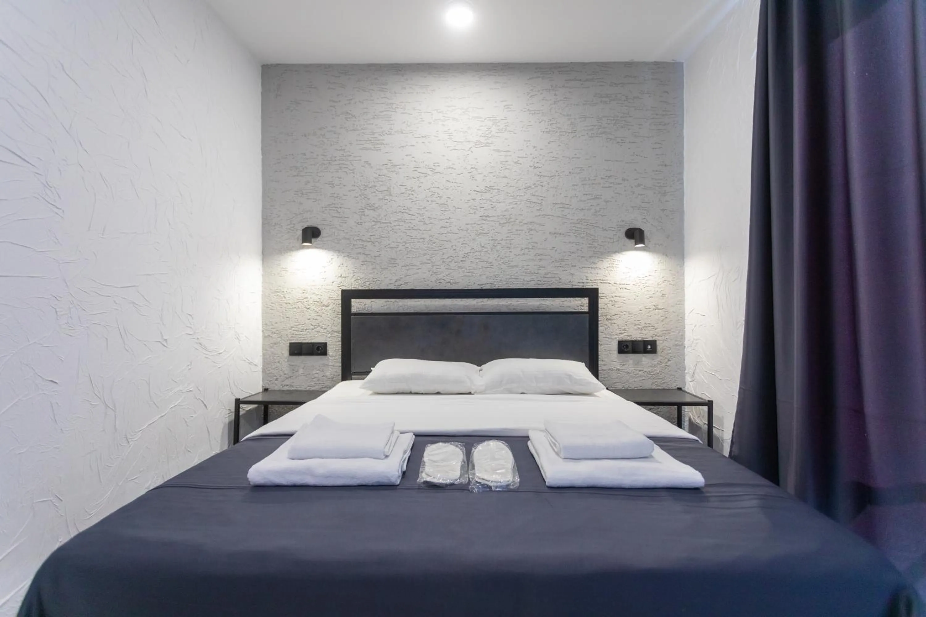 Bedroom, Bed in Hotel West Way