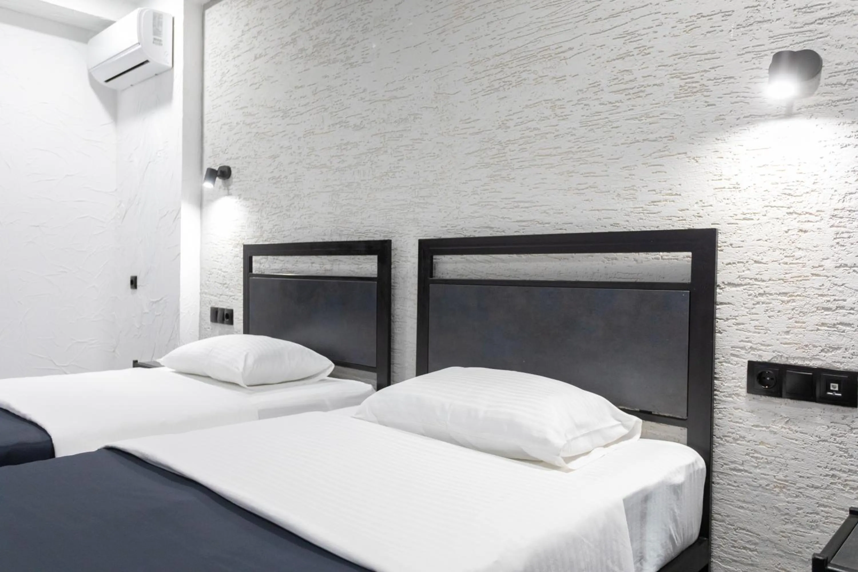 Bedroom, Bed in Hotel West Way