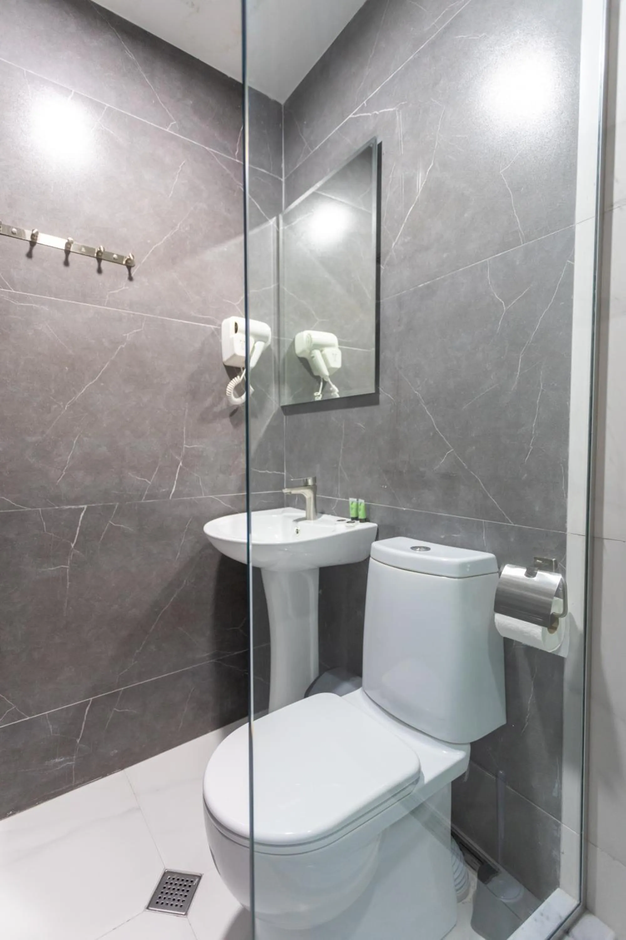 Bathroom in Hotel West Way