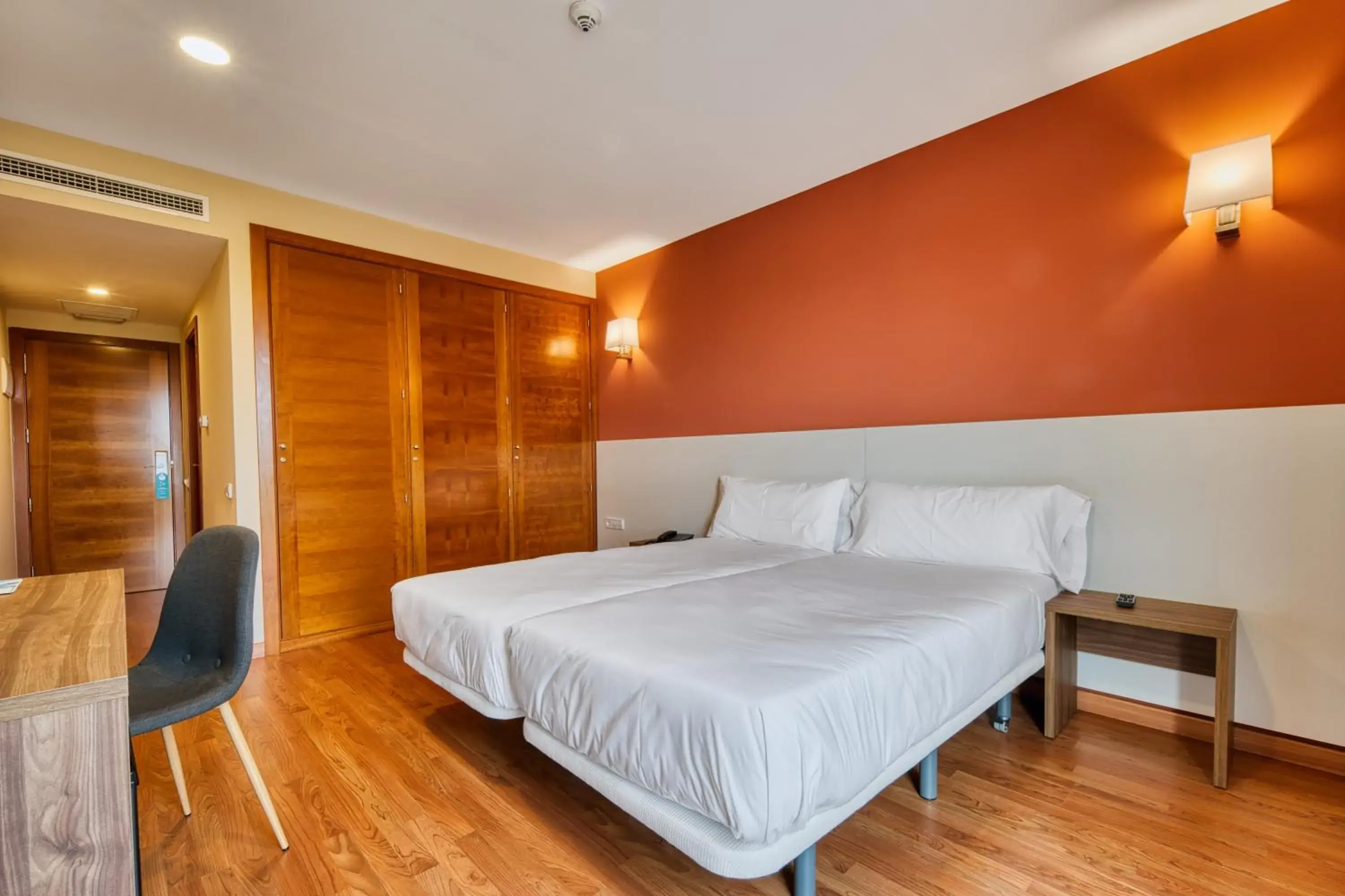 Twin Room in Checkin Madrid Móstoles Twin Room in Checkin Madrid Móstoles