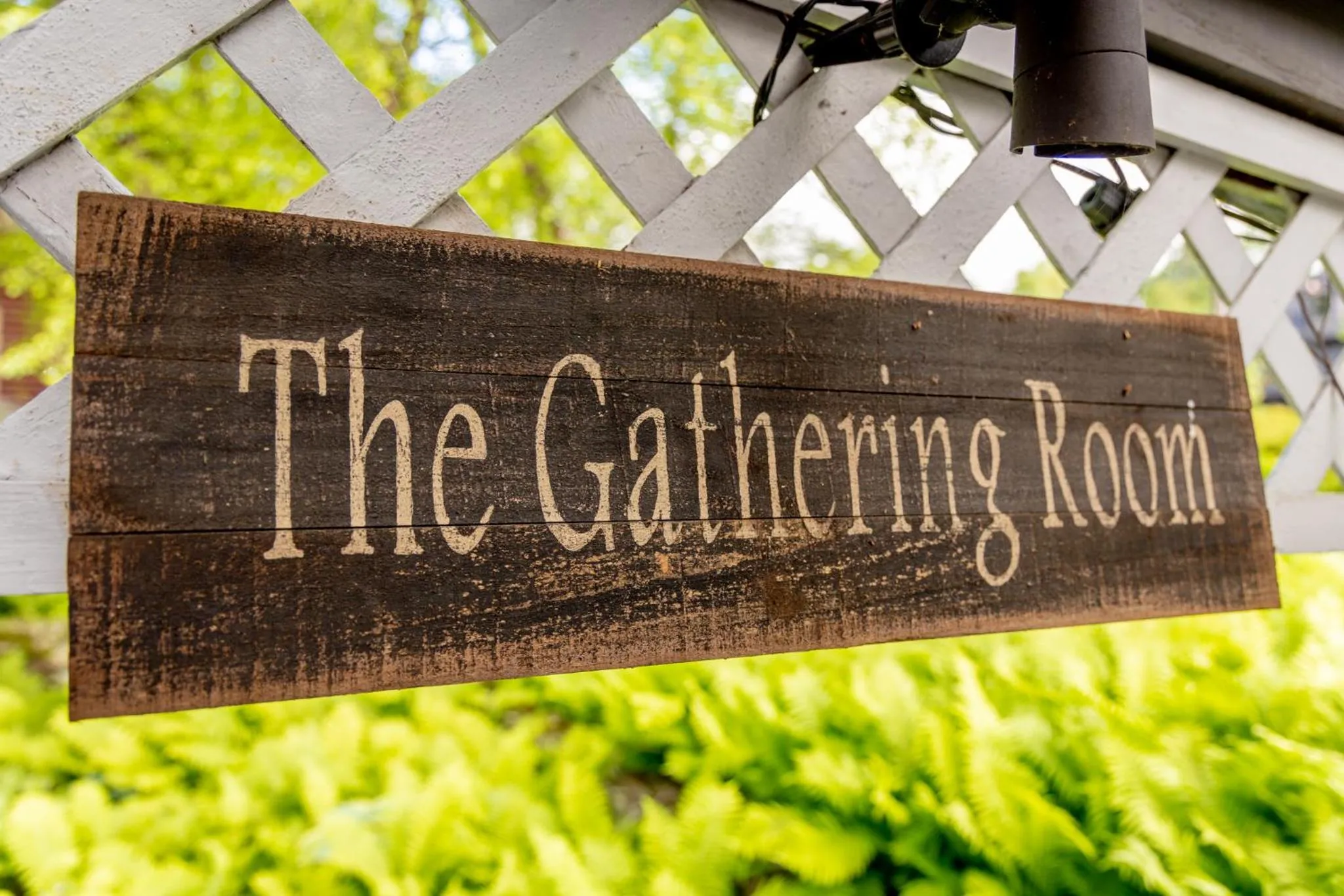 Property logo or sign in Azalea Garden Inn