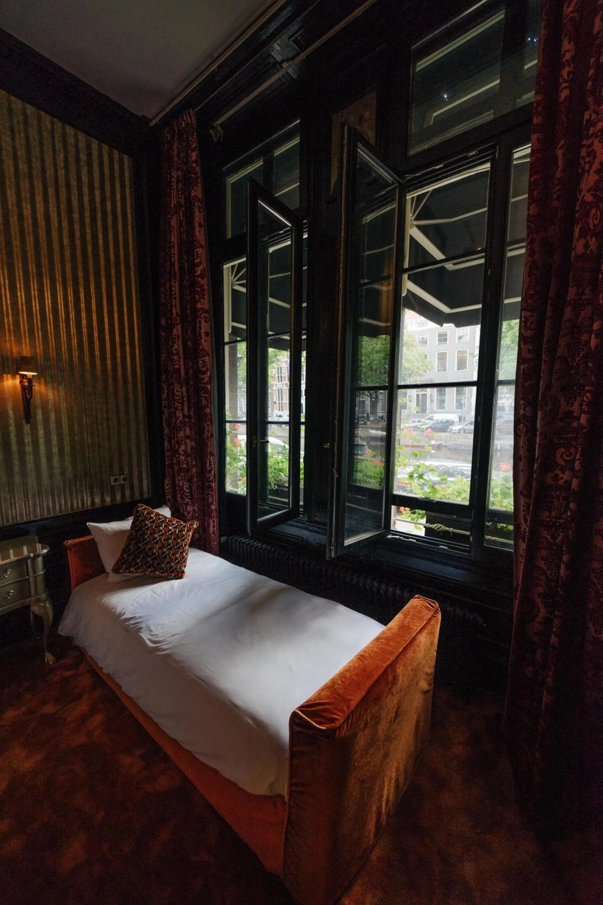 View (from property/room), Bed in The Pavilions Amsterdam, The Toren