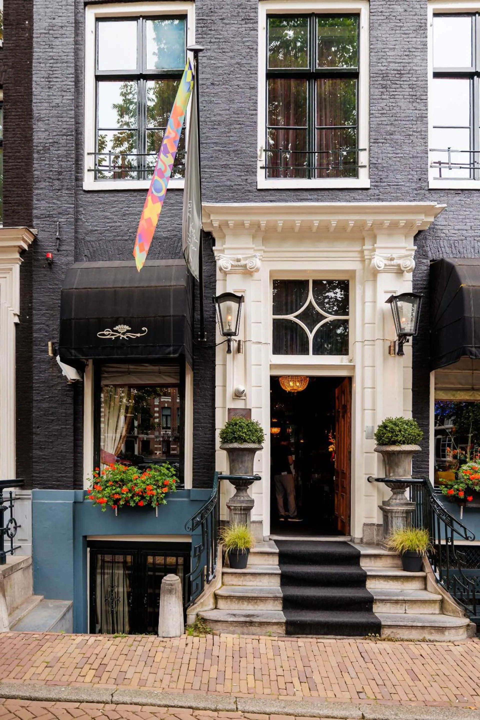Property building in The Pavilions Amsterdam, The Toren