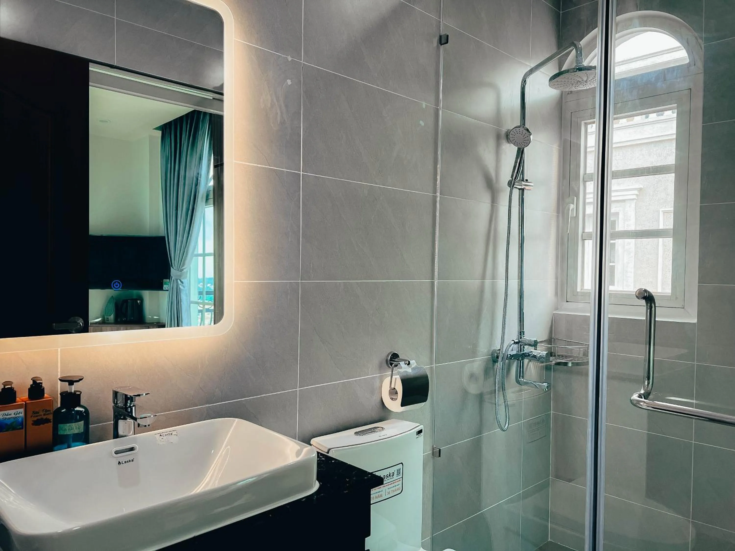 Shower in LABE Hotel Phu Quoc