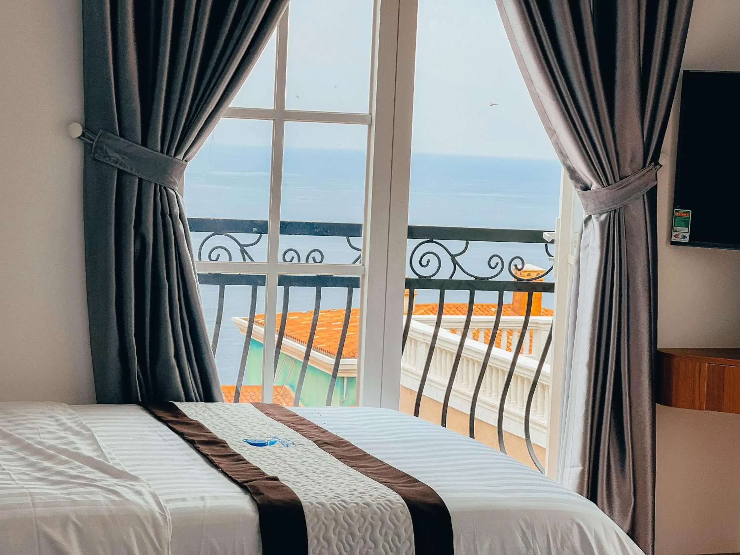 Communal lounge/ TV room, Bed in LABE Hotel Phu Quoc Communal lounge/ TV room, Bed in LABE Hotel Phu Quoc