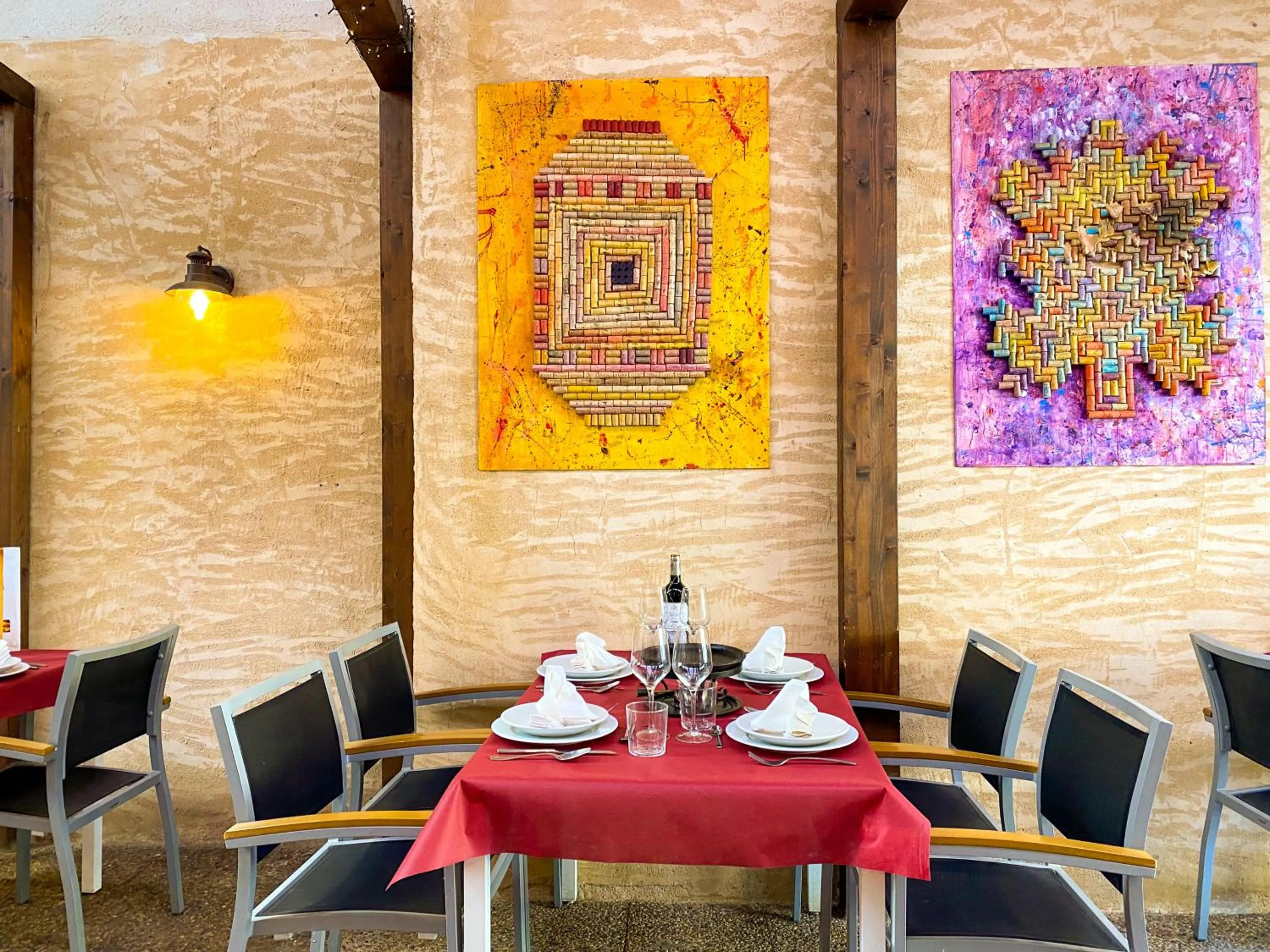 Lounge or bar in Hostal Ainoa