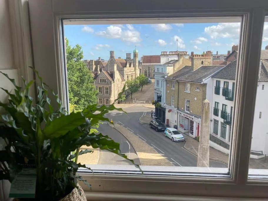 The Penthouse, Winchester