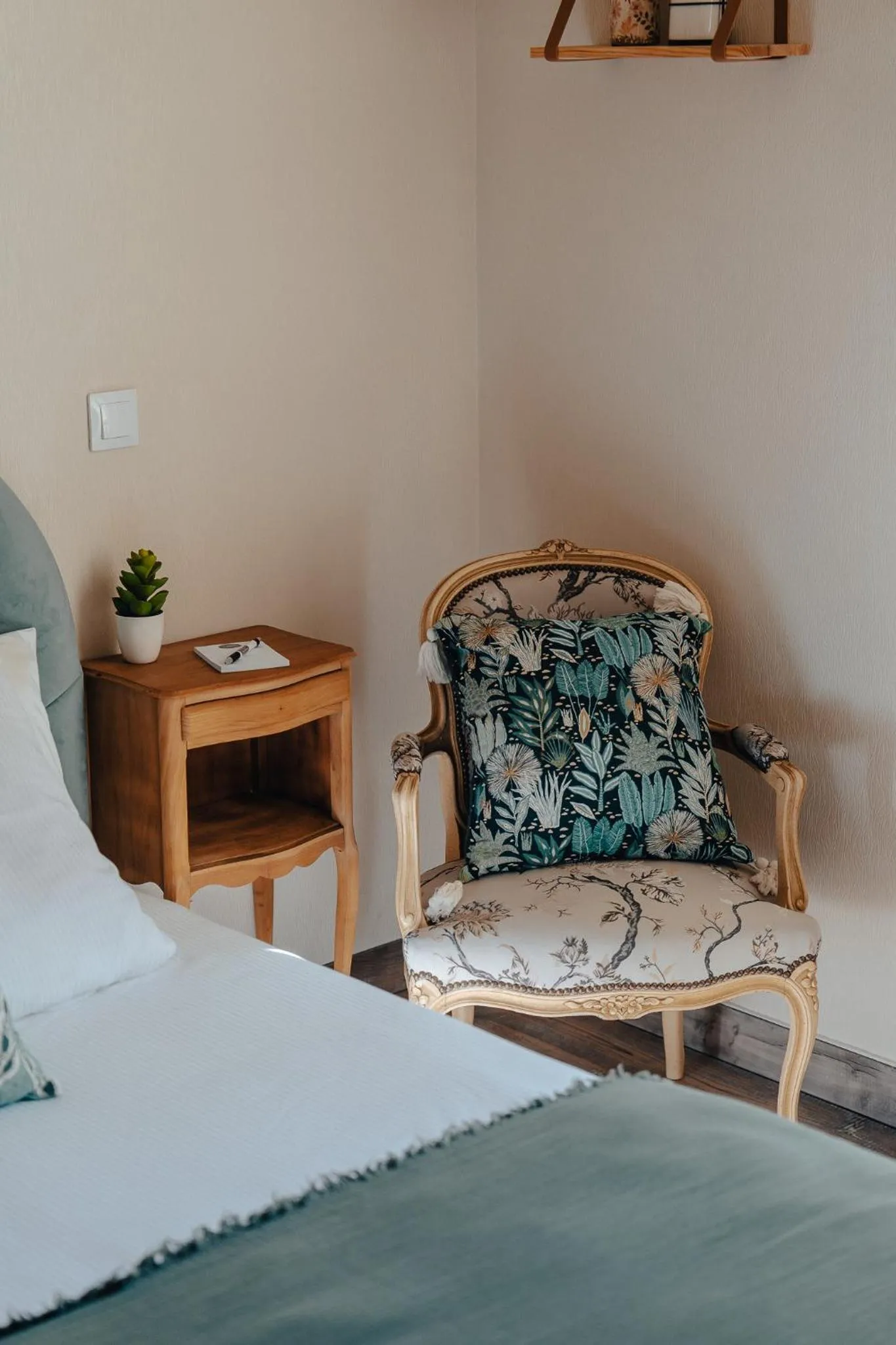 Bed in Hôtel l'Abbaye