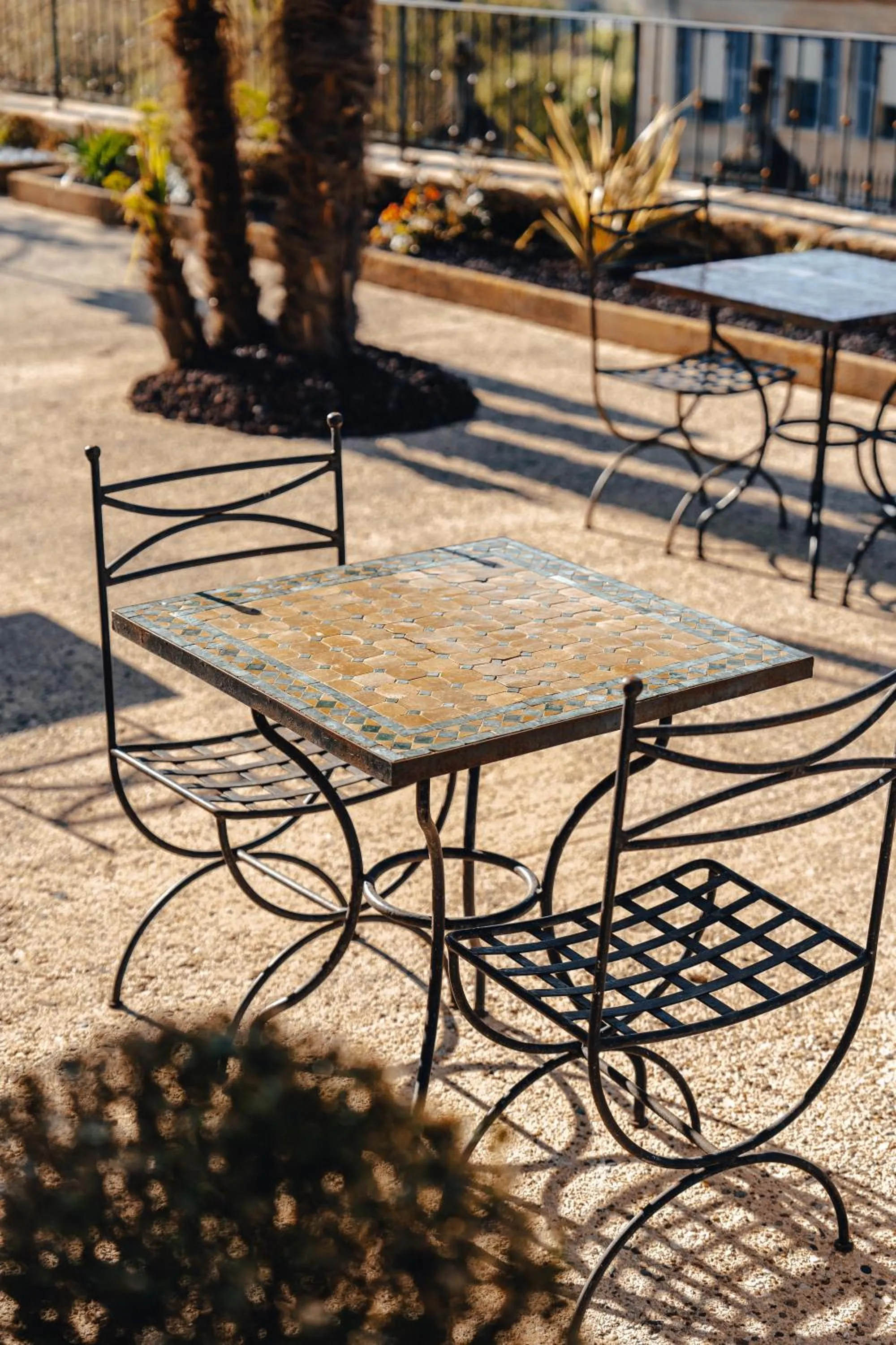 Patio in Hôtel l'Abbaye