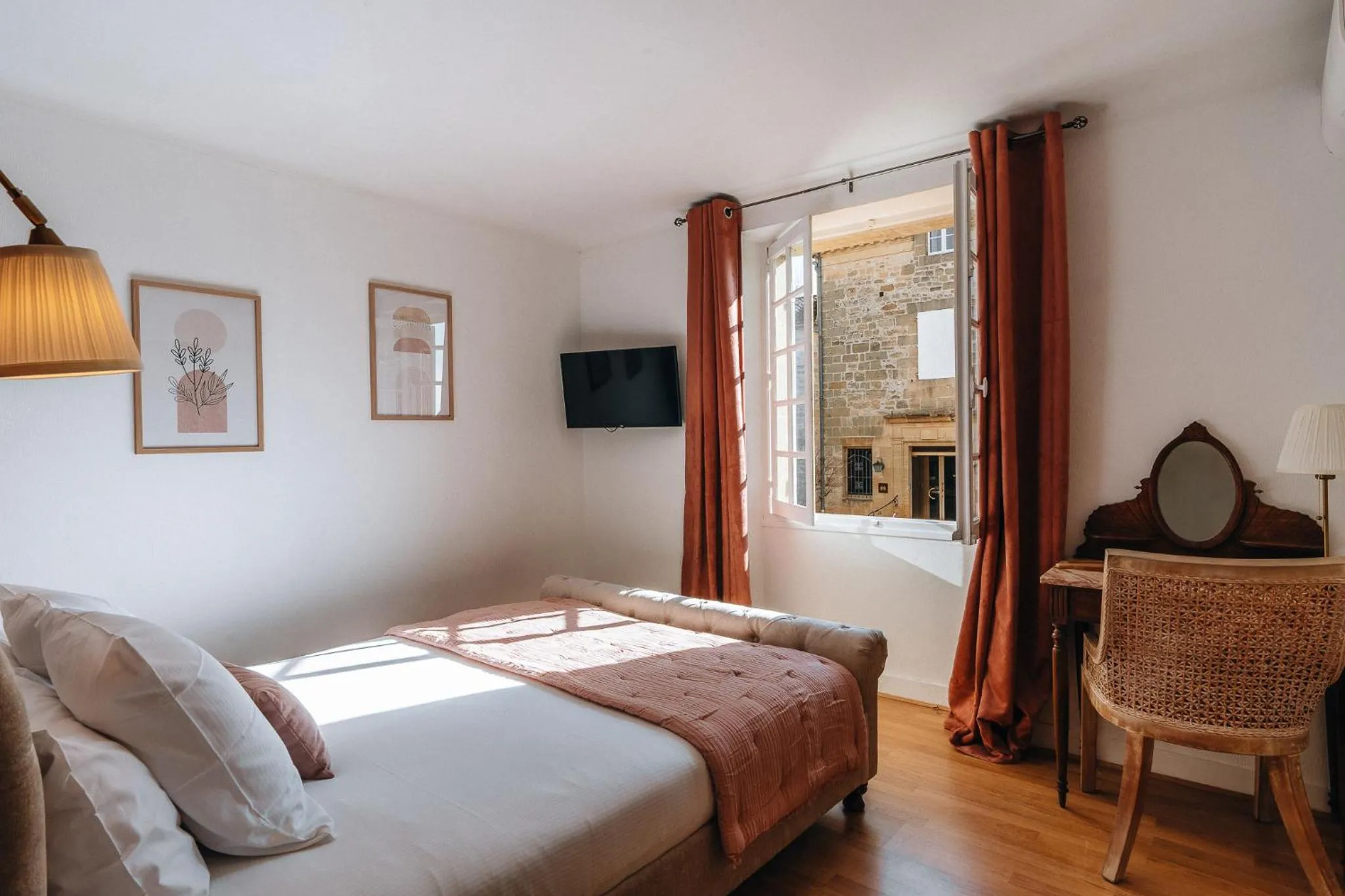 Bed in Hôtel l'Abbaye