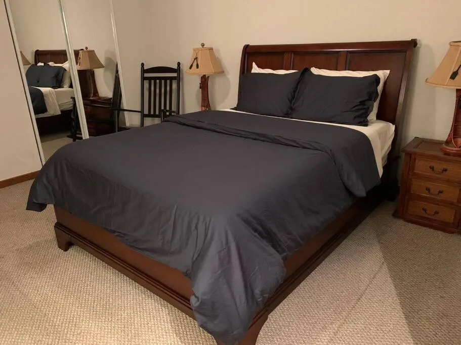 Bedroom, Bed in The Dolphins Ocean Front-Beach 2 BR 2Bth