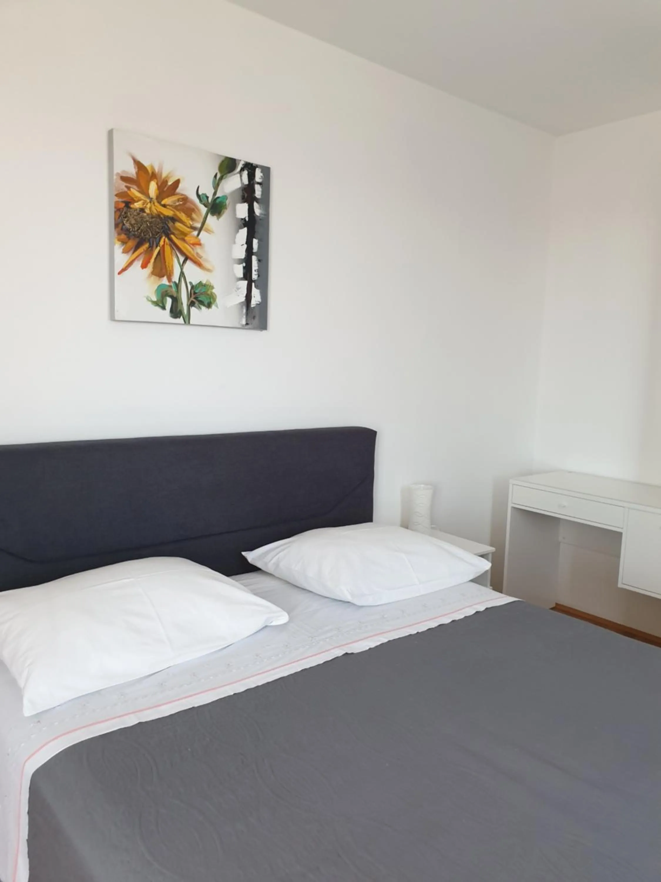 Bedroom, Bed in Apartment Mary