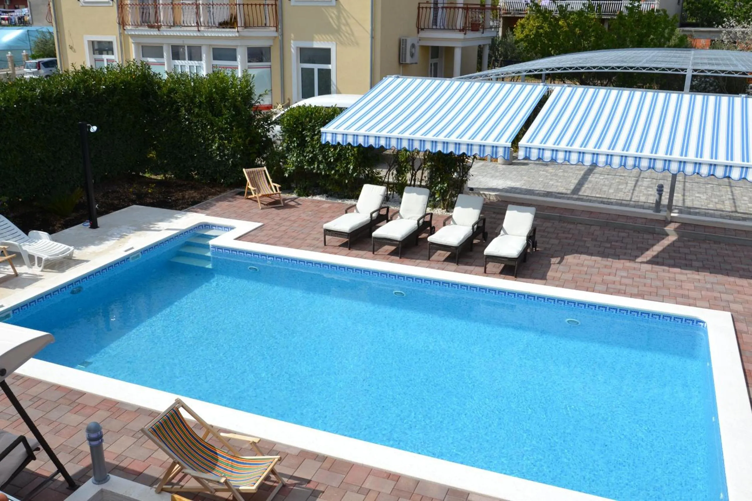 Swimming pool in Apartment Mary