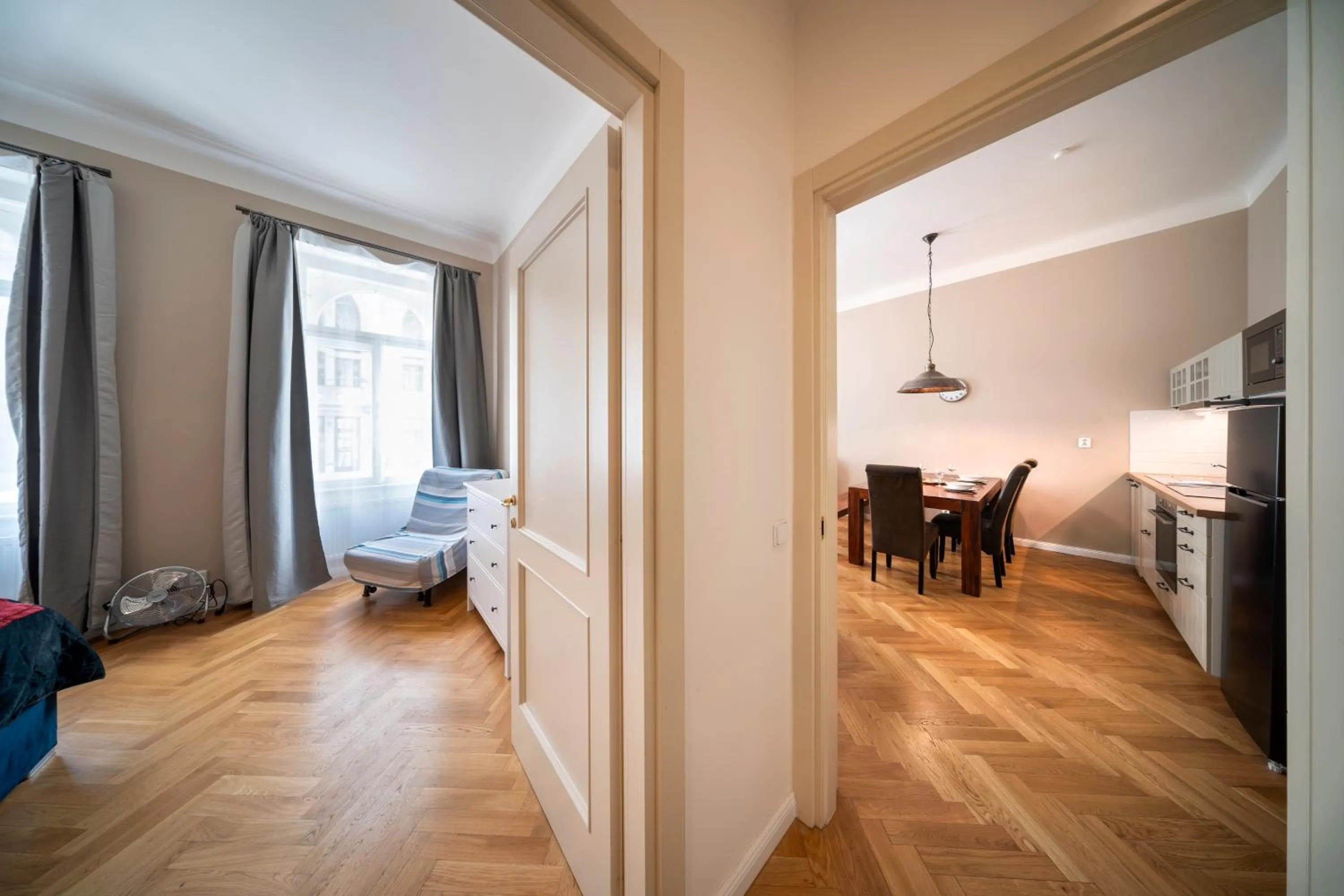 Living room, Bed in Apart Hotel Zborovska