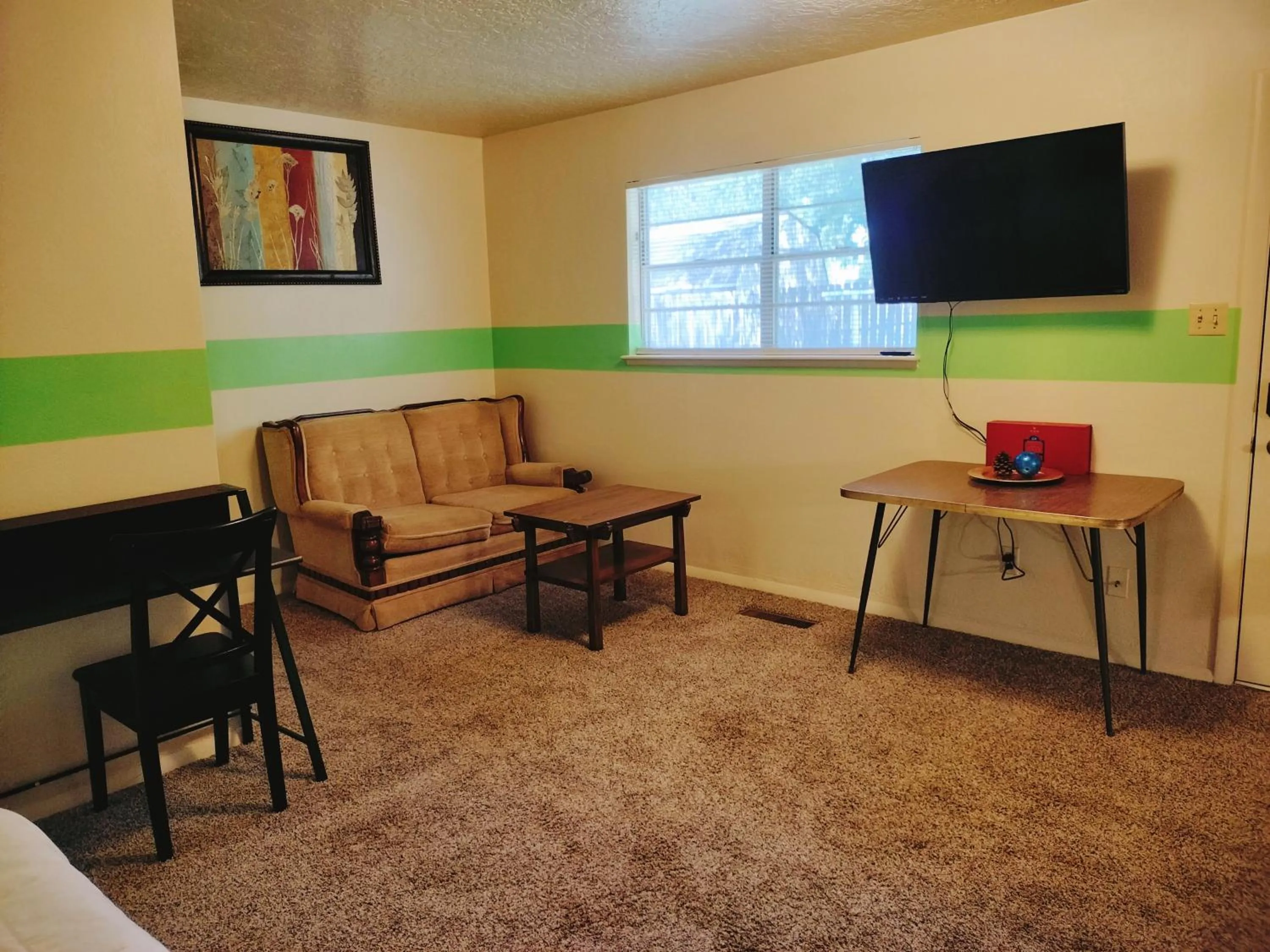 Living room in Golden Sunflower's Apt E