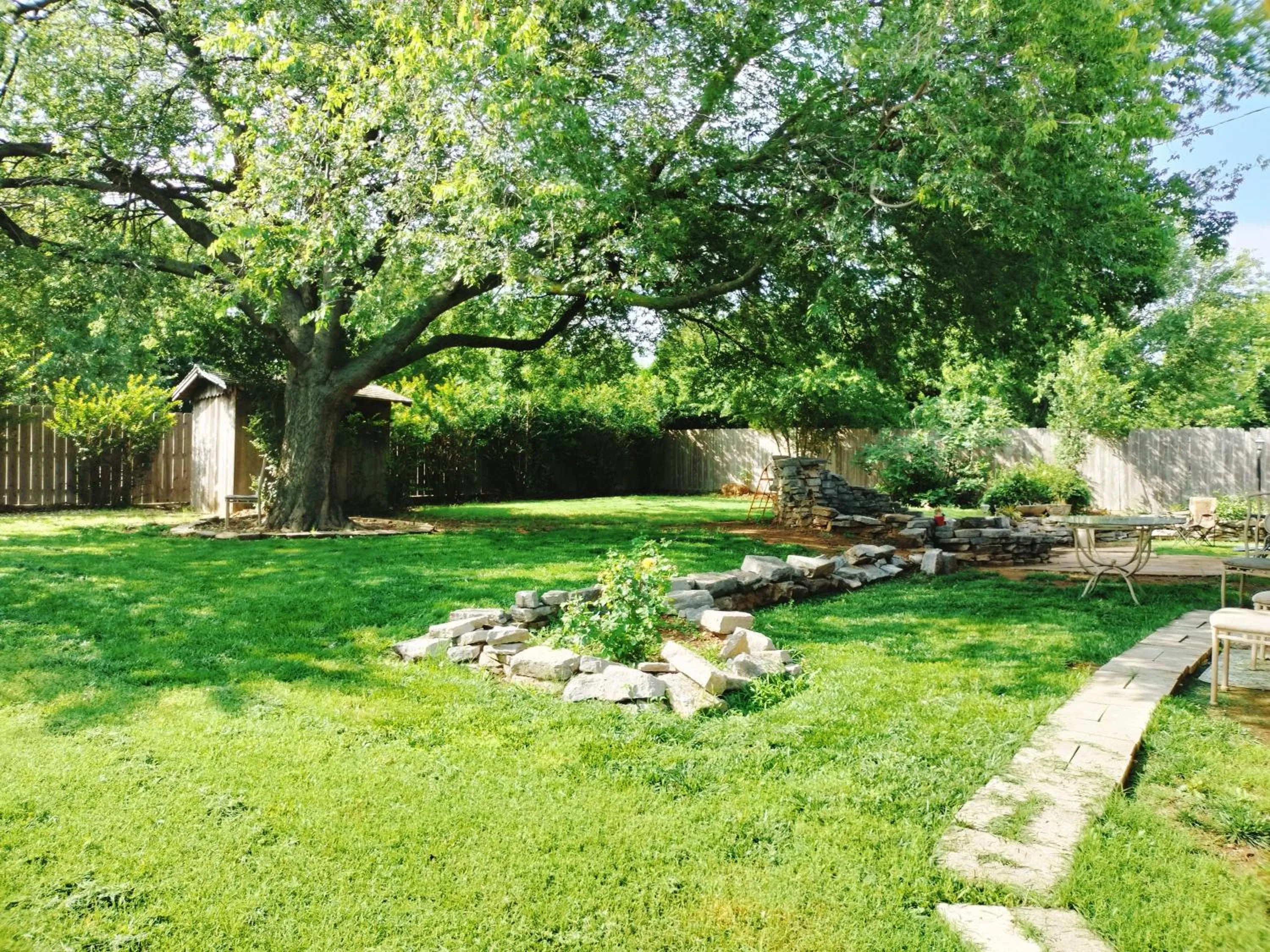 Golden Sunflower's Apt E