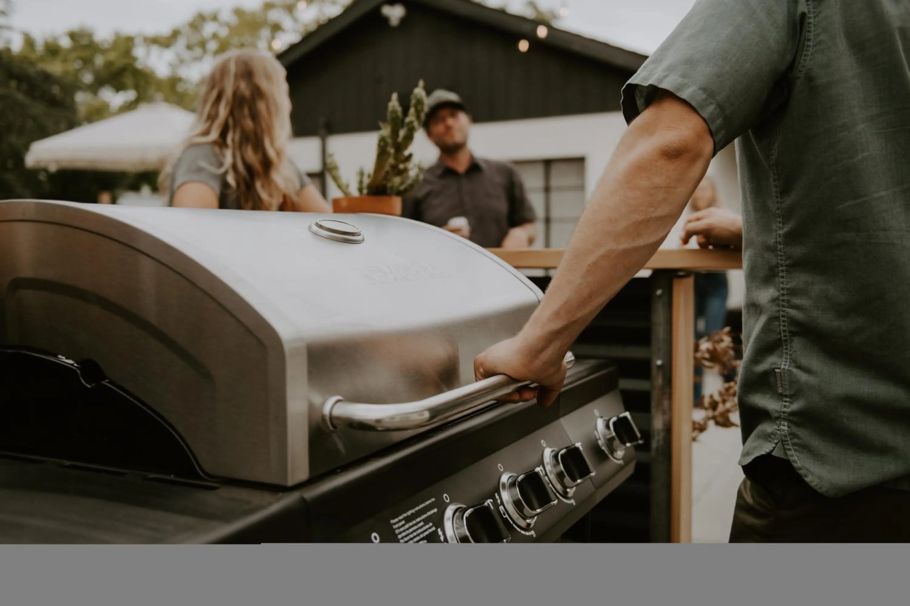 BBQ facilities in Triangle Motel