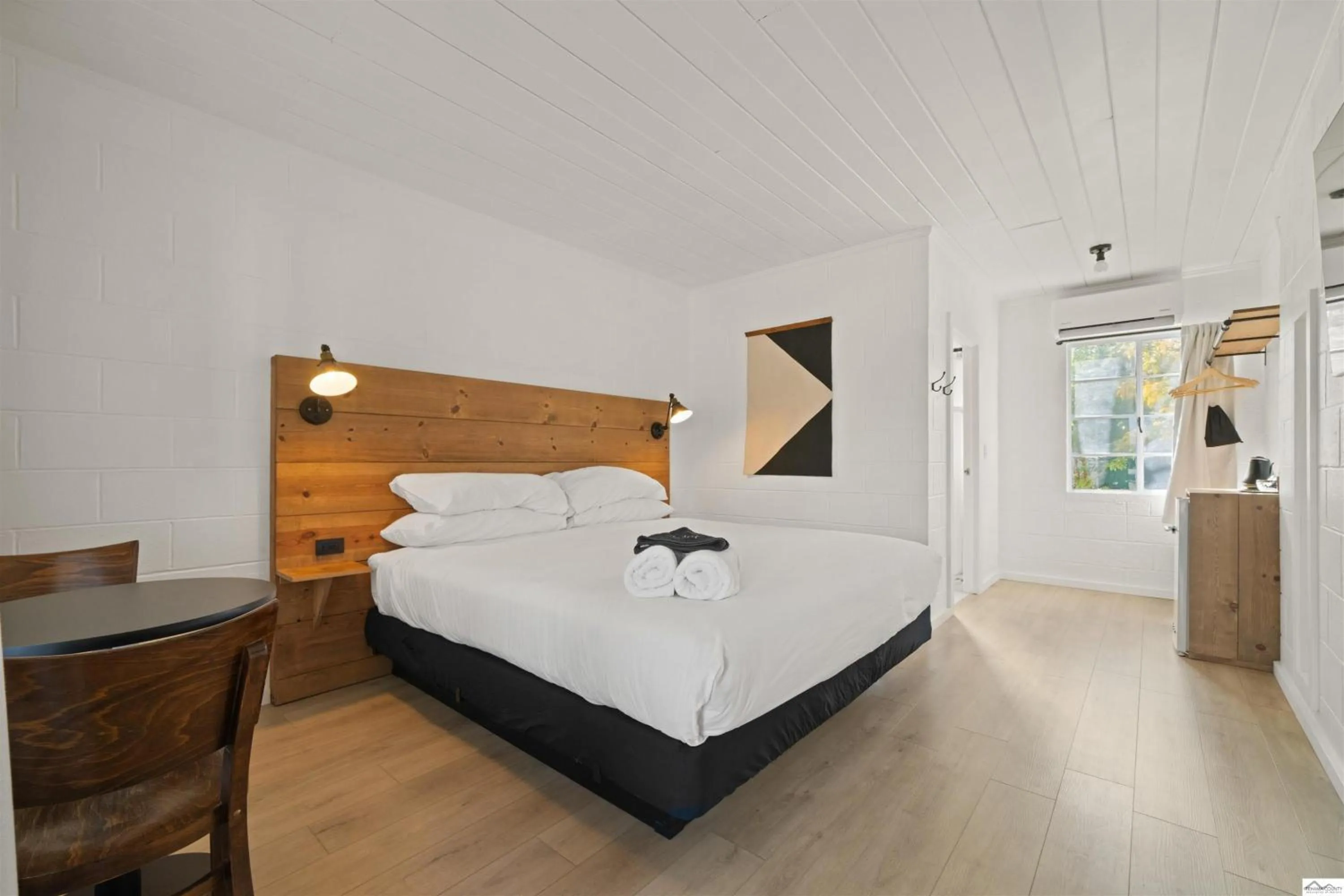 Bed in Triangle Motel