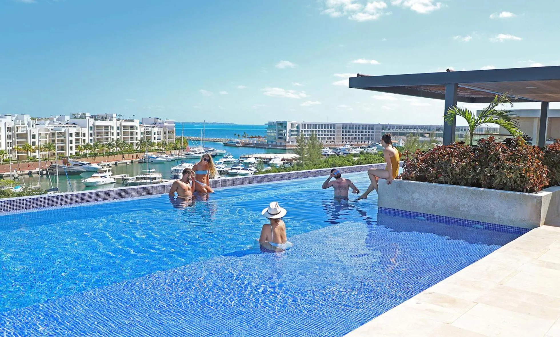 Swimming pool in Departamento exclusivo con playa privada - La Amada, Cancun