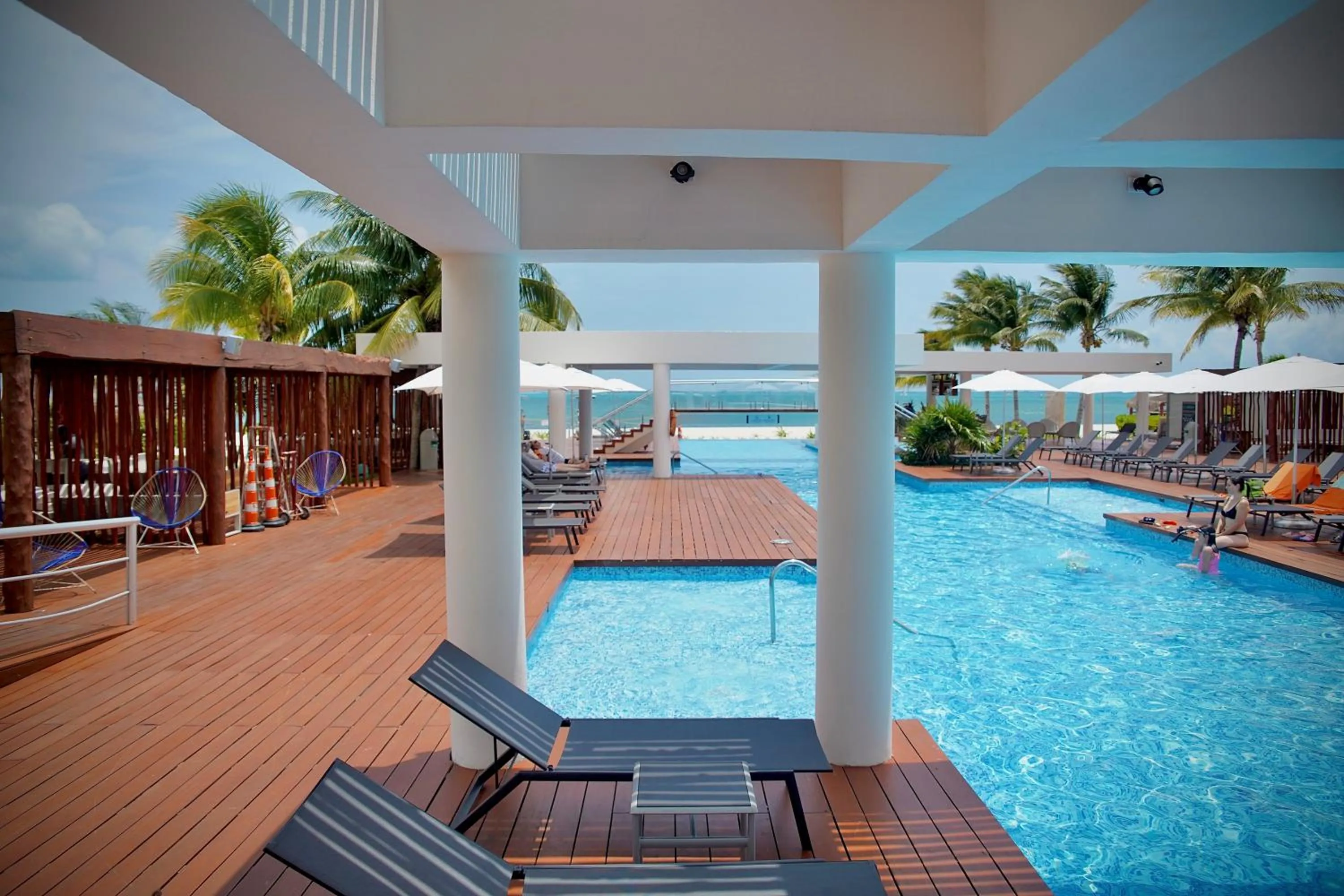 Restaurant/places to eat in Departamento exclusivo con playa privada - La Amada, Cancun