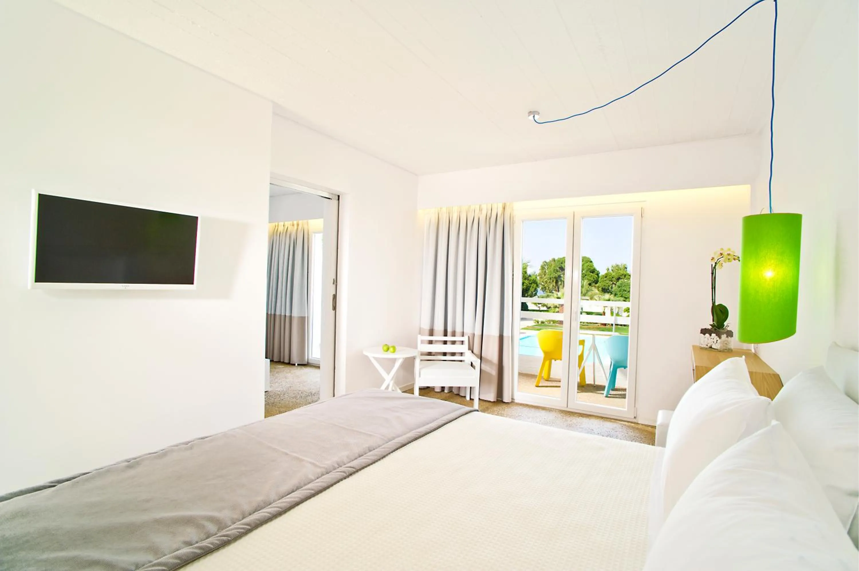 Day in Marathon Beach Resort