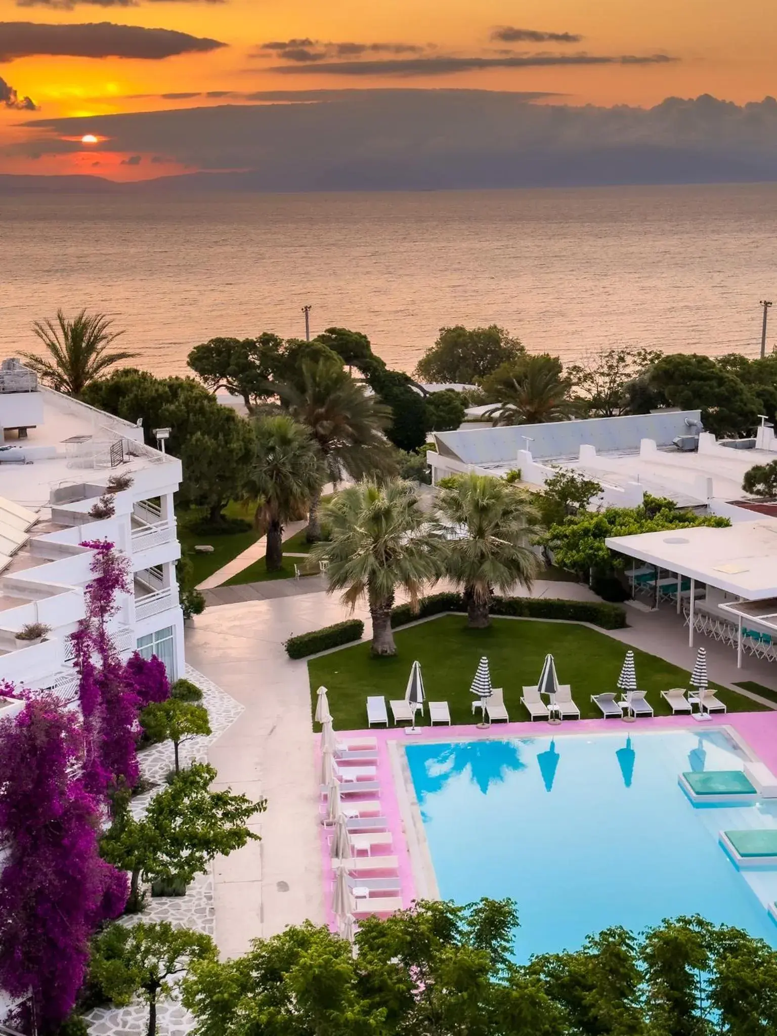 Sea view in Marathon Beach Resort Sea view in Marathon Beach Resort