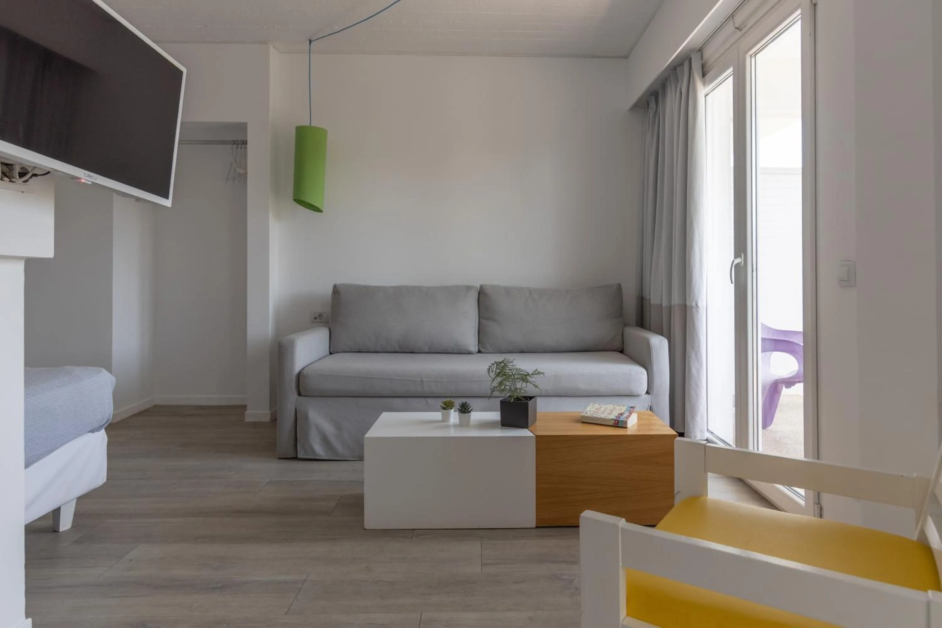 Seating area in Marathon Beach Resort