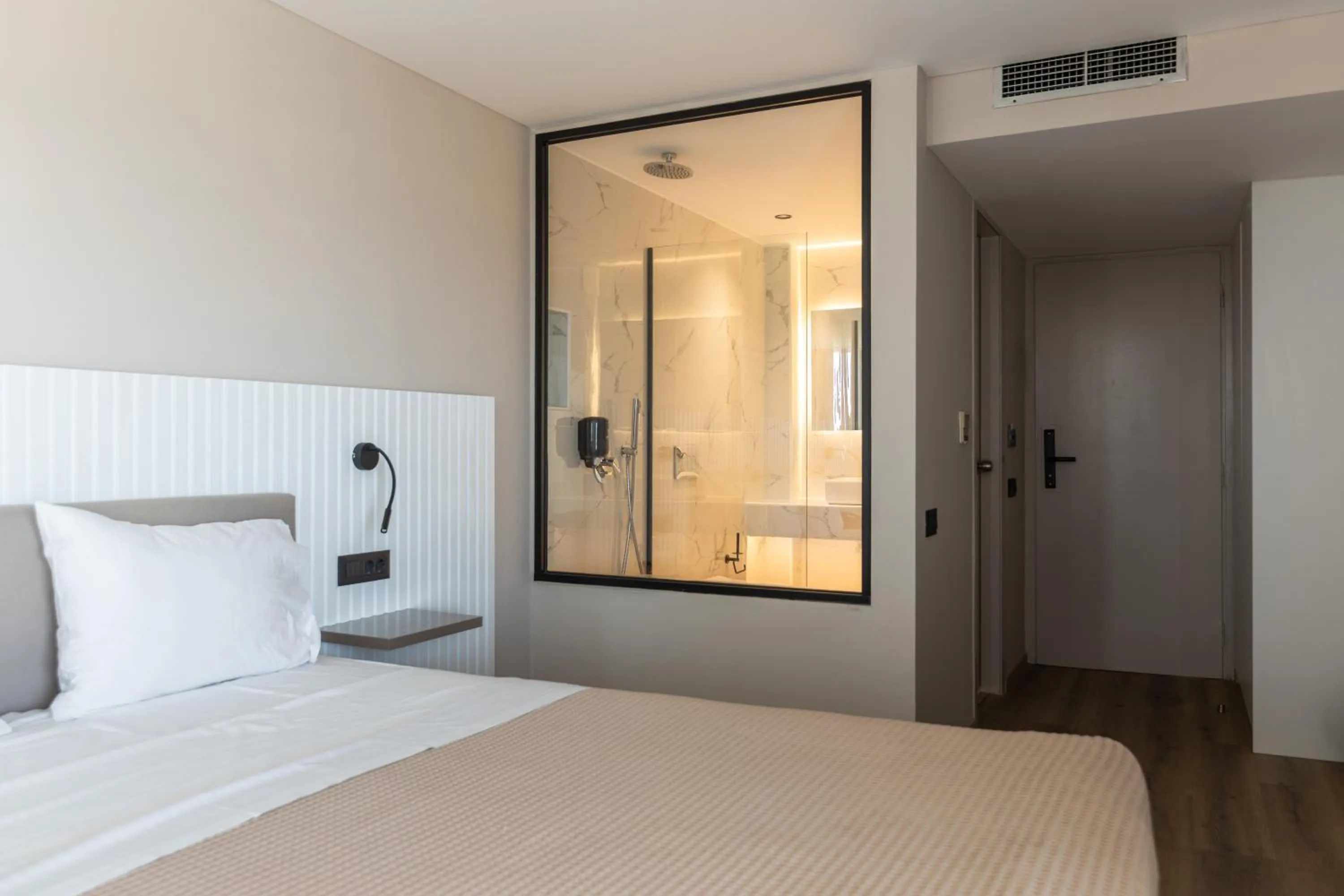 Bed in Marathon Beach Resort